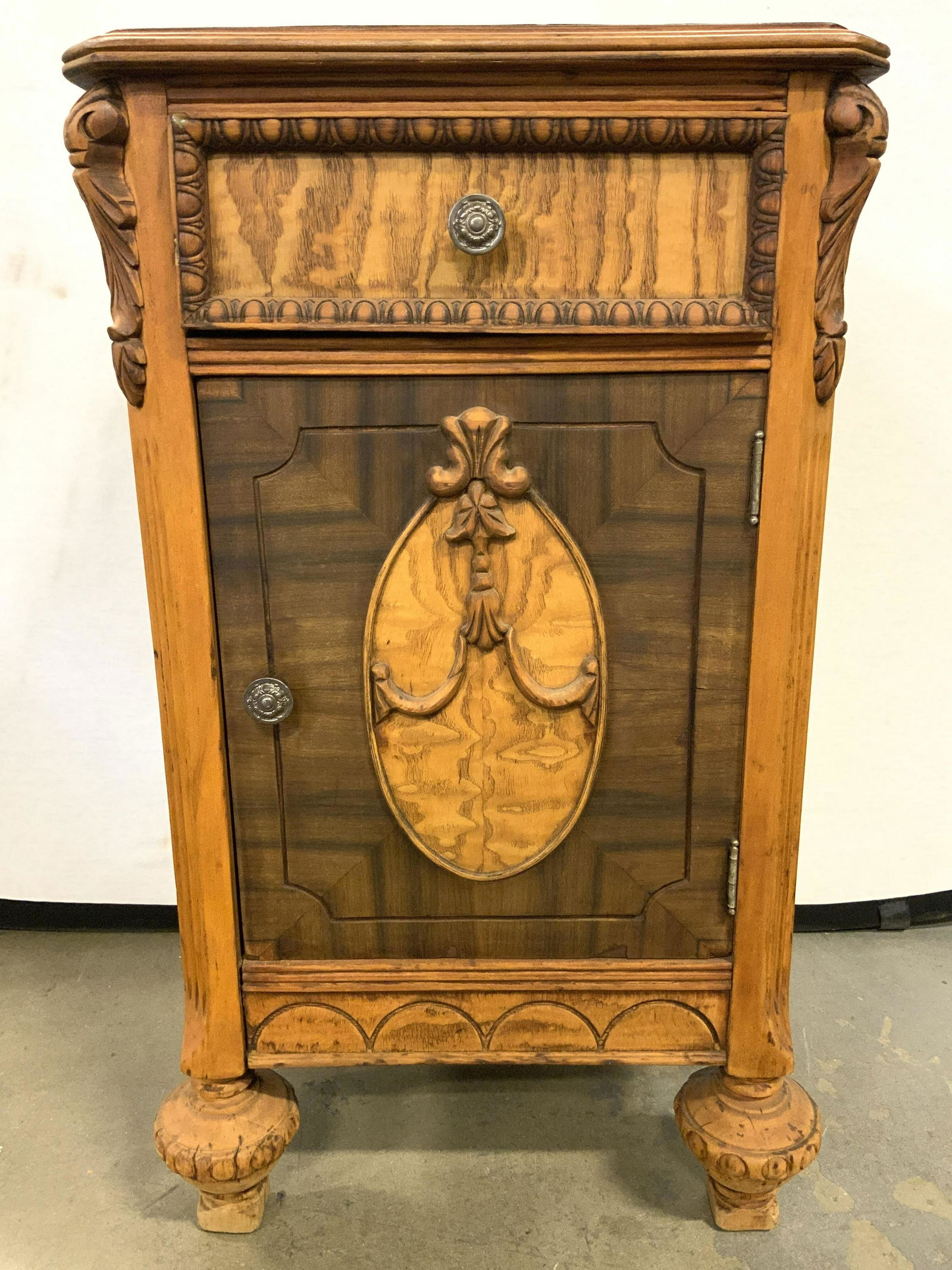 Vintage Carved Wooden French Side Table Cabinet (1 of 12)