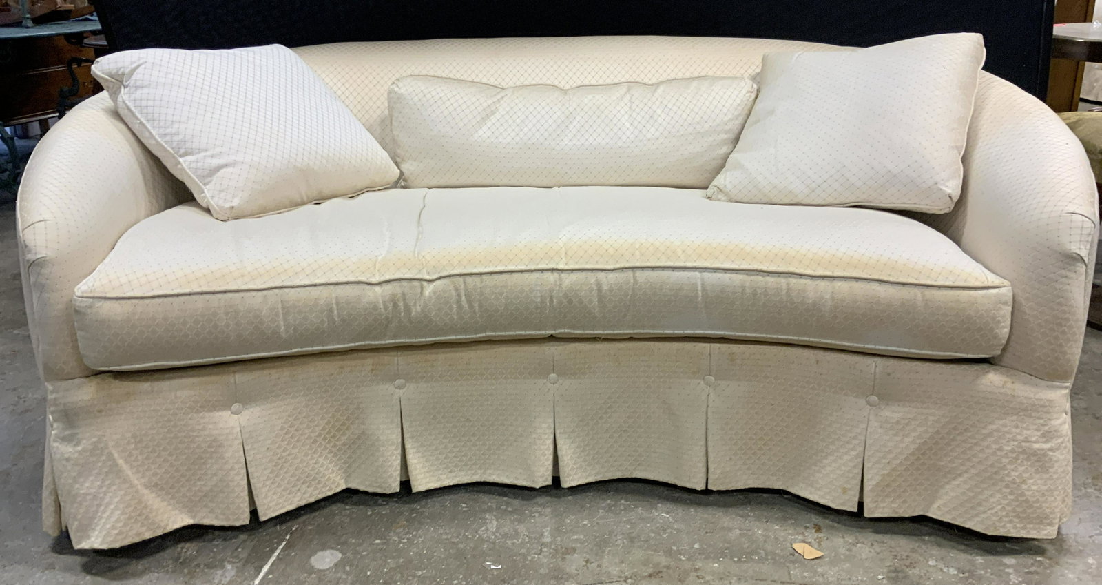 DREXEL HERITAGE Skirted Curved Loveseat W Pillows (1 of 8)