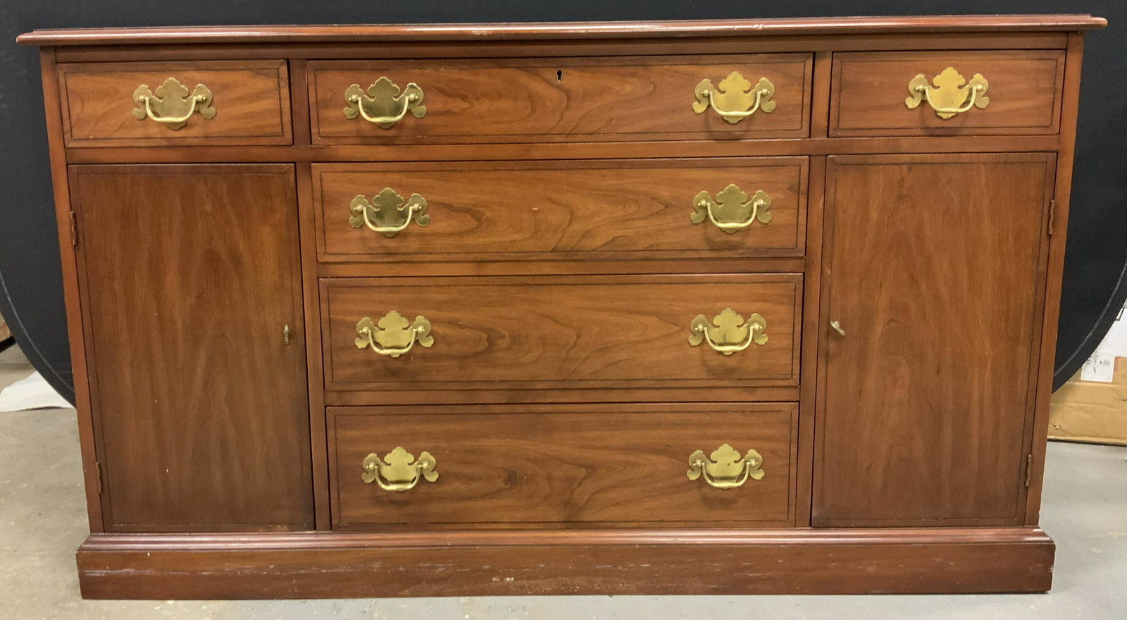 VIRGINIA GALLERIES Vntg Wooden Sideboard Buffet (1 of 10)