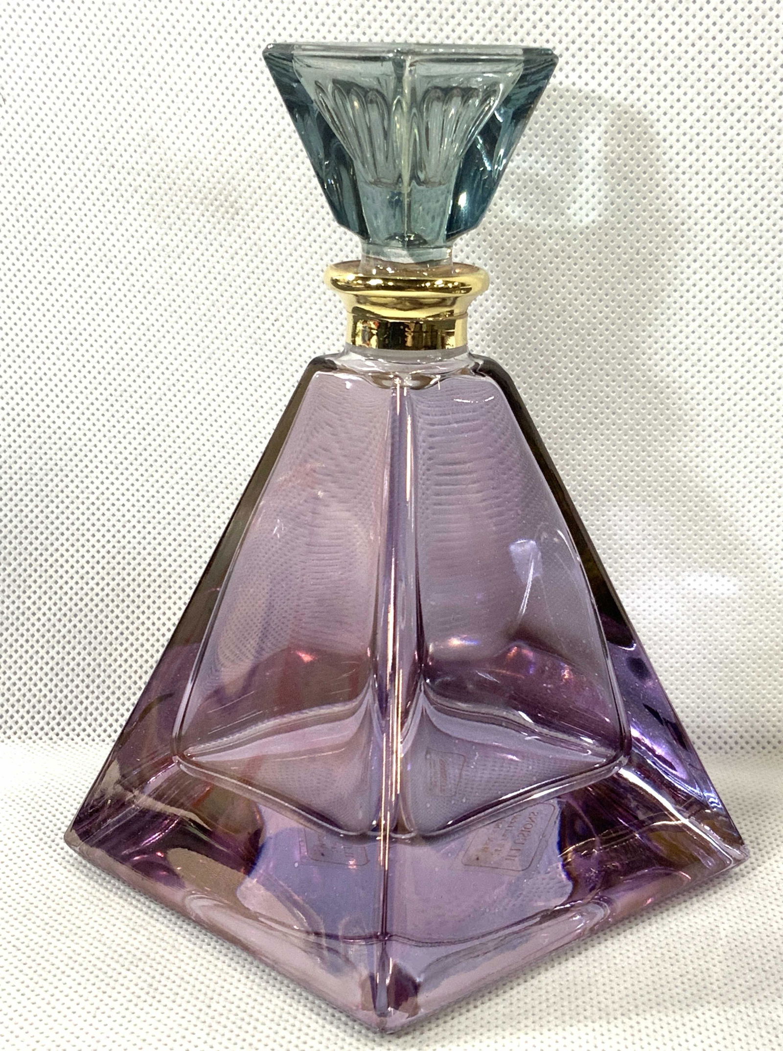 ILLUSIONS Colored Crystal Perfume Bottle, Italy (1 of 9)