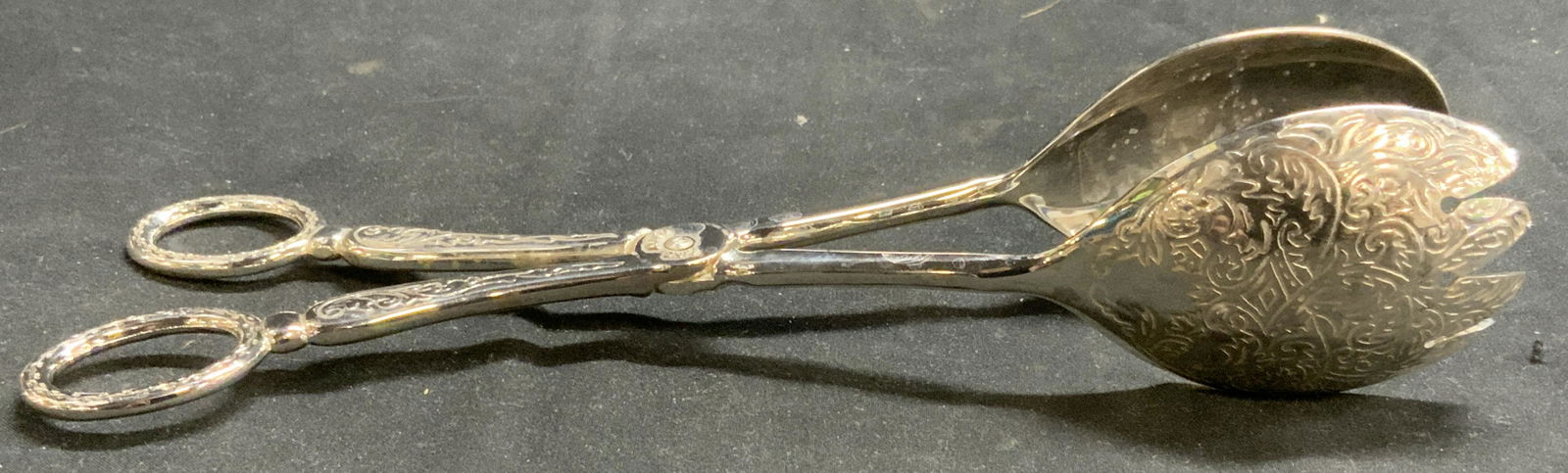 Silver Plated Salad Tongs (1 of 6)