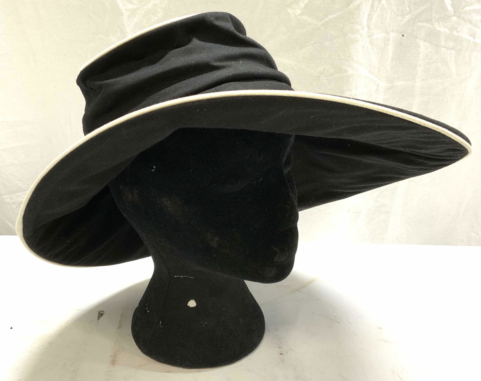 STEPHEN JONES Miss Jones Black Sun Hat (1 of 6)