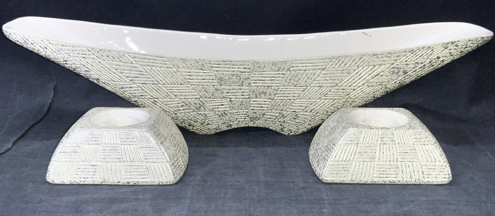 Shawnee Art Deco Ceramic Bowl & Candle Holders (1 of 8)