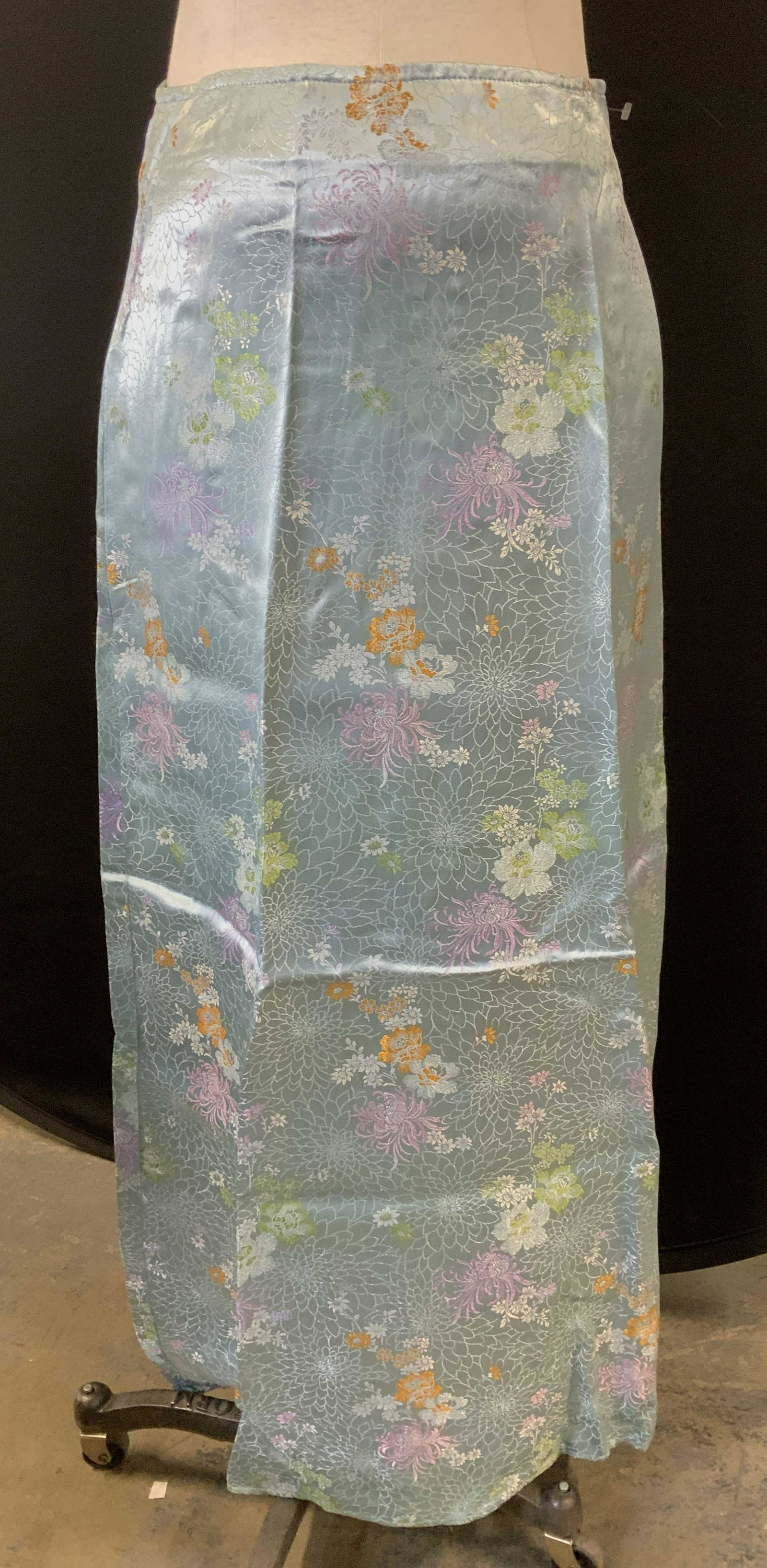 GEORGETTE Asian Chrysanthemum Rayon Skirt: Vintage A Line Skirt, shiny jacquard Rayon in aqua blue with Asian floral in pastel orange, purple, and pink. Vtg Size med. 28 in waist , hips 40, length 39 in. Asian Fashion wear, Asian Floral Skirt,
