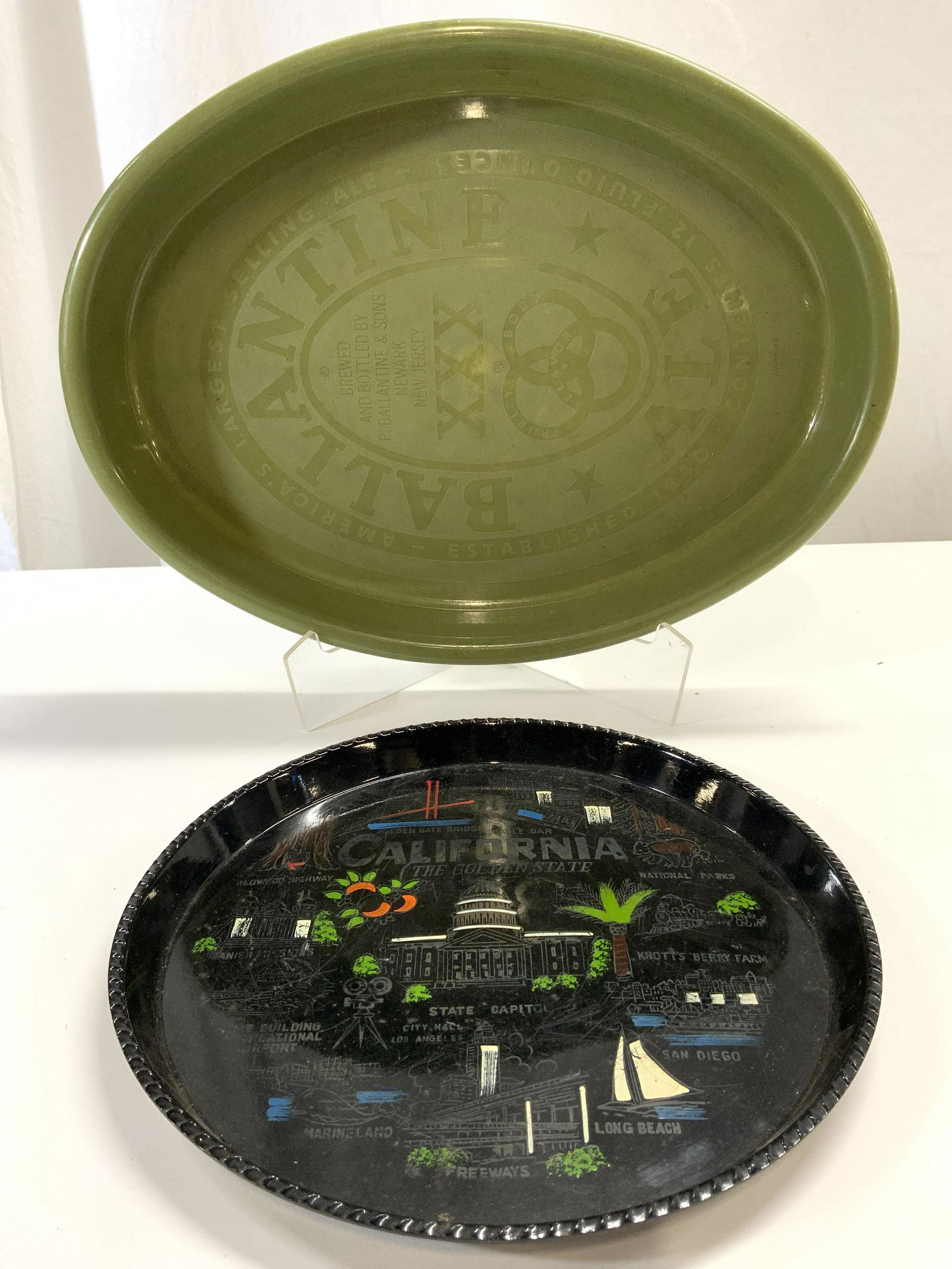 Lot 2 Assorted Plastic Trays (1 of 6)