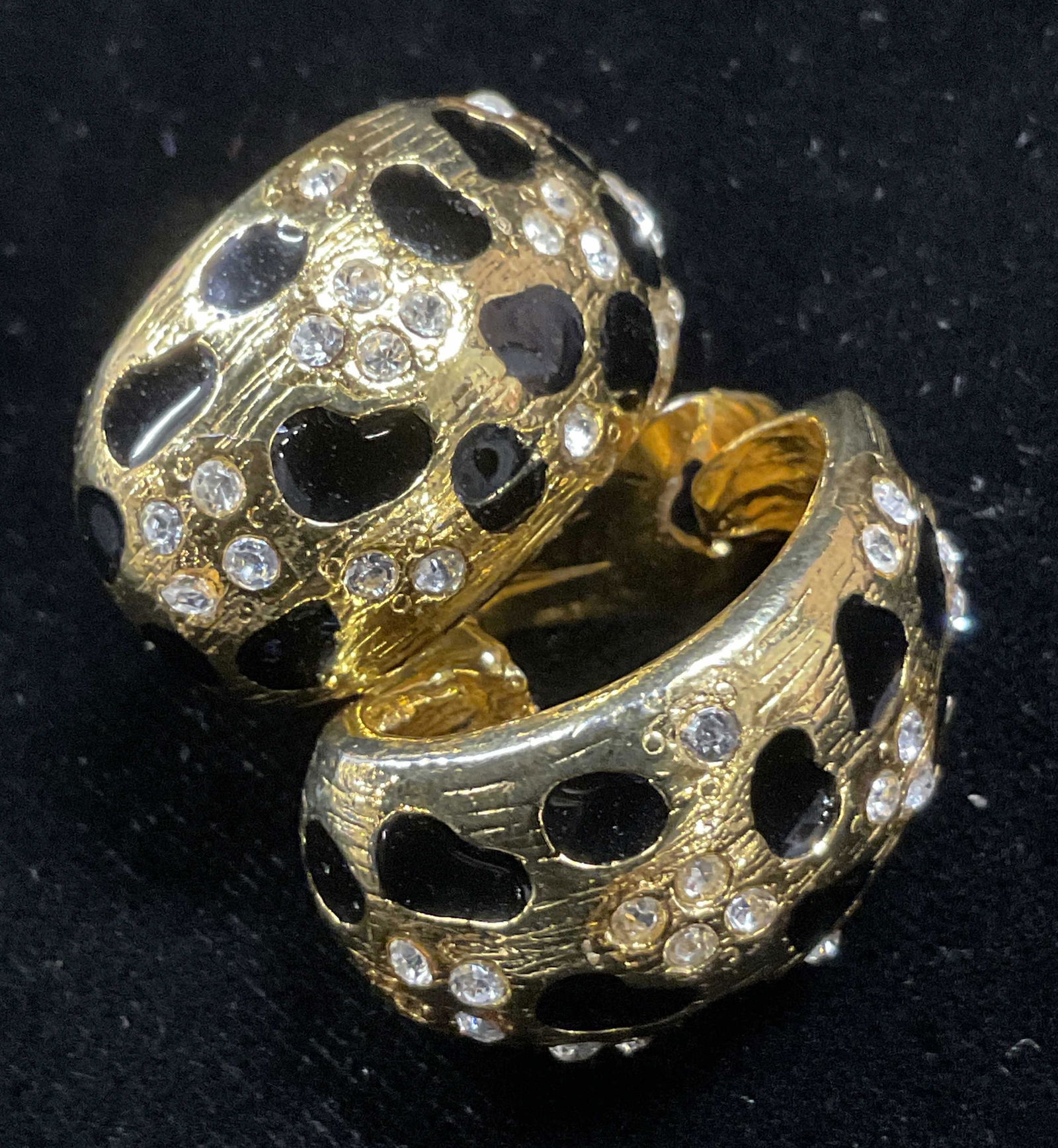 Vintage Clip on Enamel Leopard Print Earrings (1 of 4)