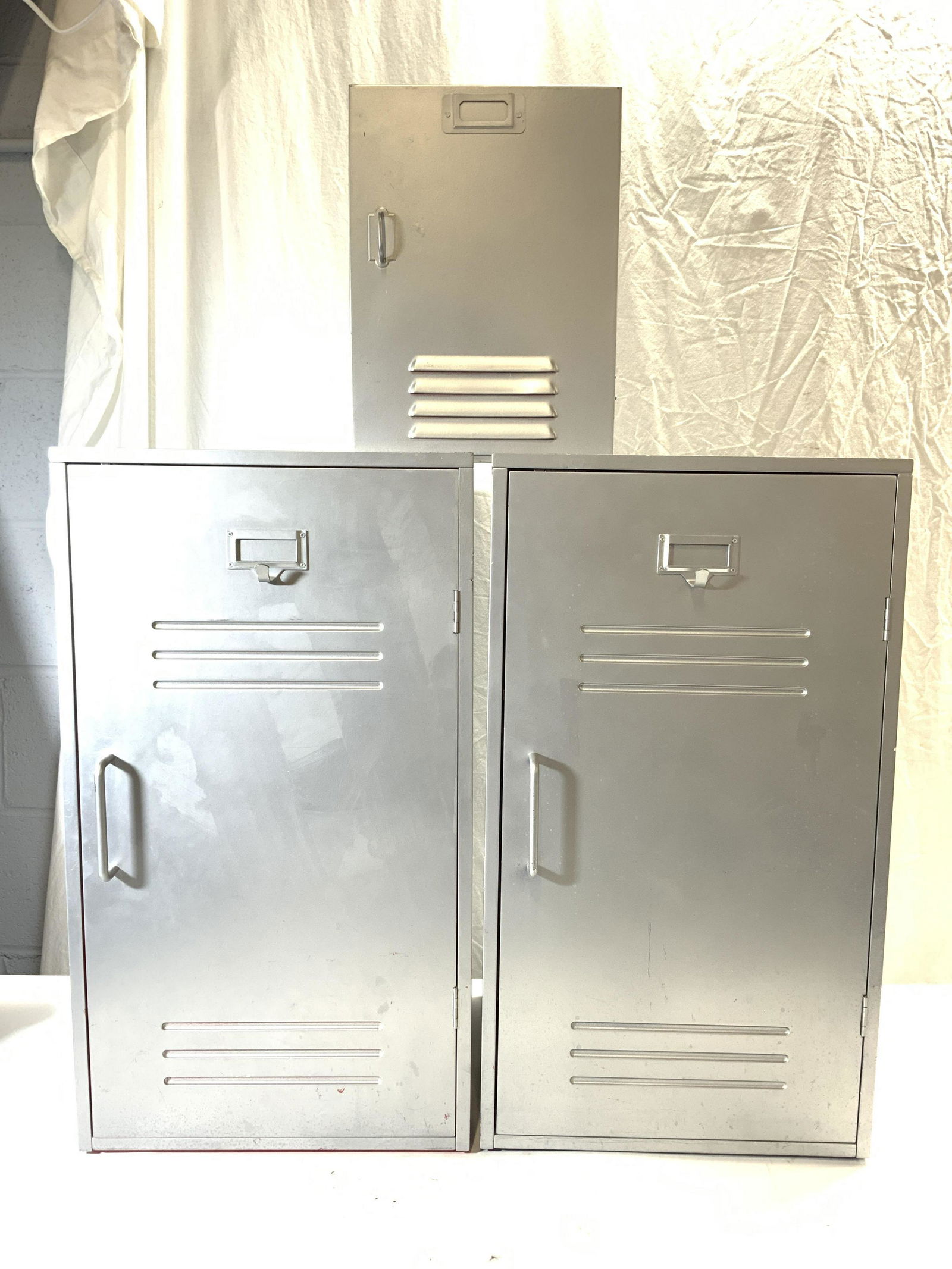 Lot 3 Metal & Composite Lockers (1 of 9)
