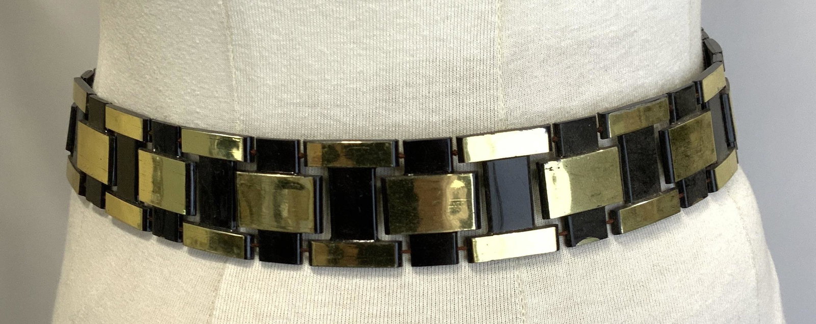 Black and Gold Fashion Belt with Rope Ties: vintage gold and black plastic link belt, measures 1.5 x 27 in. light surface wear. Tie ropes measure 19.5 in. Long each. 3 Belt, Accessory, vintage wear, Ladies fashion, vintage gold and black belt, 