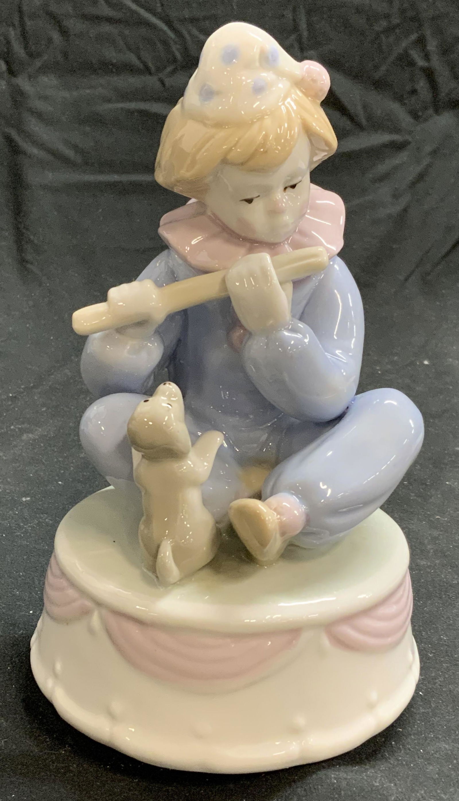 PAUL SEBASTIAN Porcelain Clown Music Box (1 of 6)