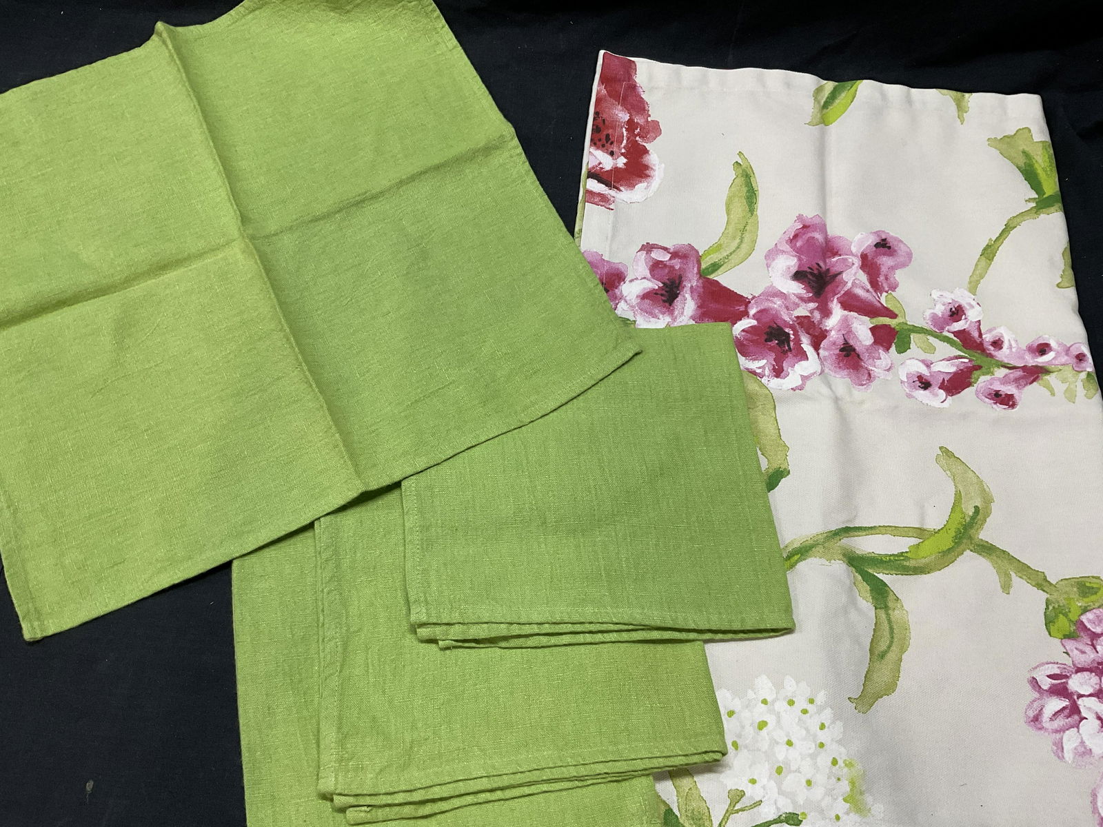 Lot 5 Summer Kitchen Linens (1 of 6)