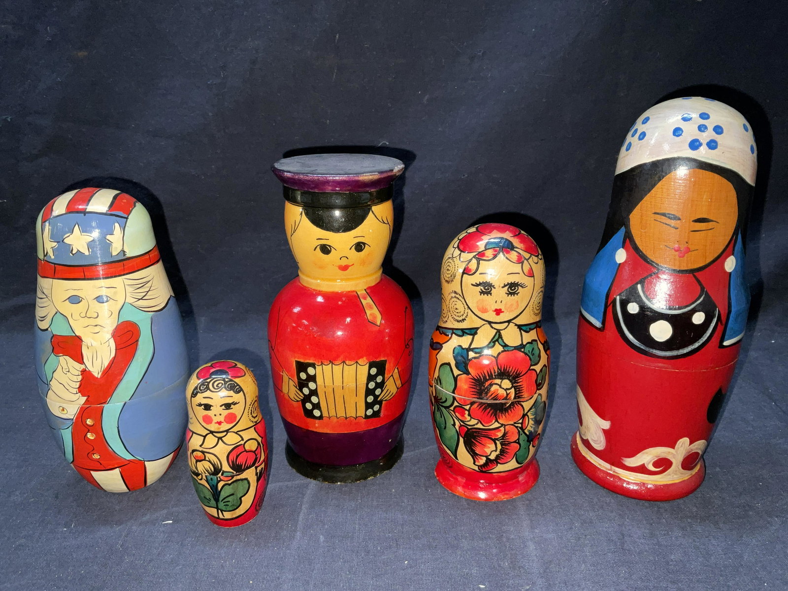 Lot 5 Russian Wooden Dolls (1 of 7)