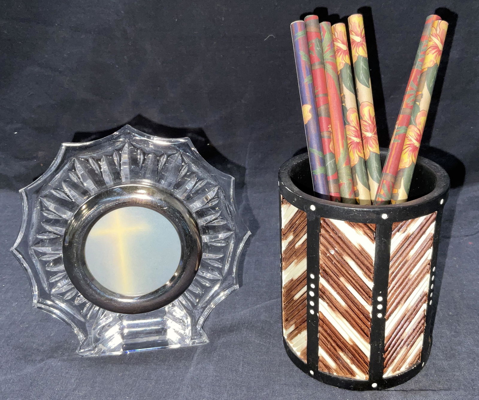 Lot 2 Tabletop Wares, Frame & More (1 of 6)