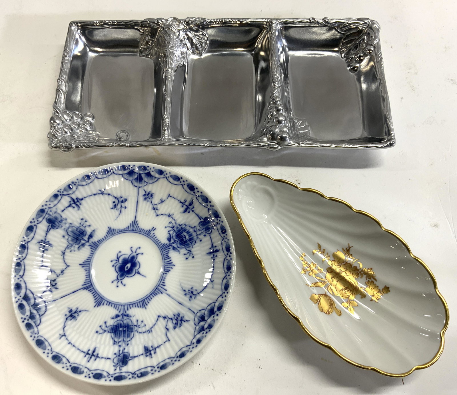 Lot 3 Assorted Metal & Porcelain Dishes (1 of 7)
