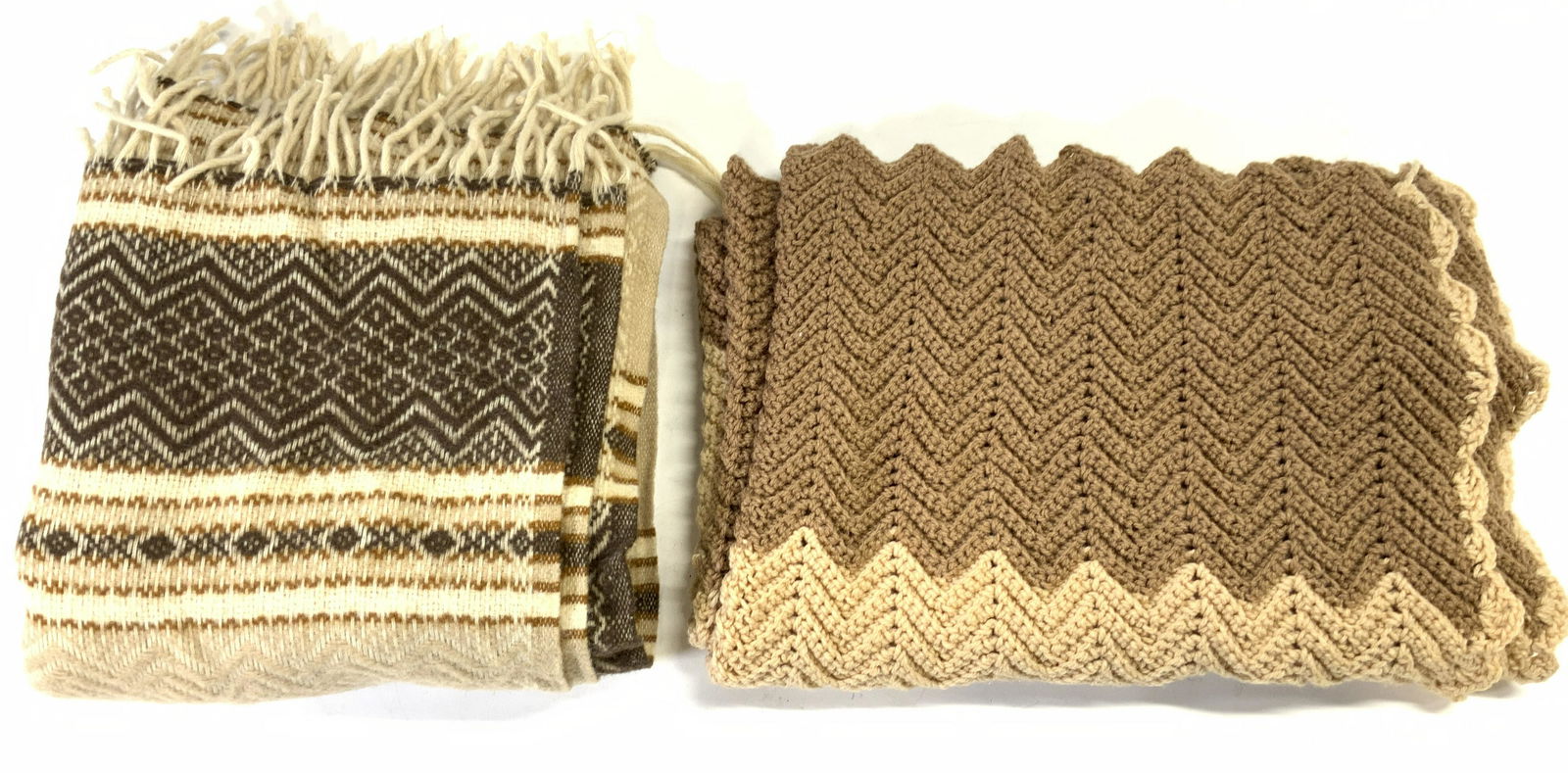 Lot 2 Woven Throw Blankets (1 of 6)