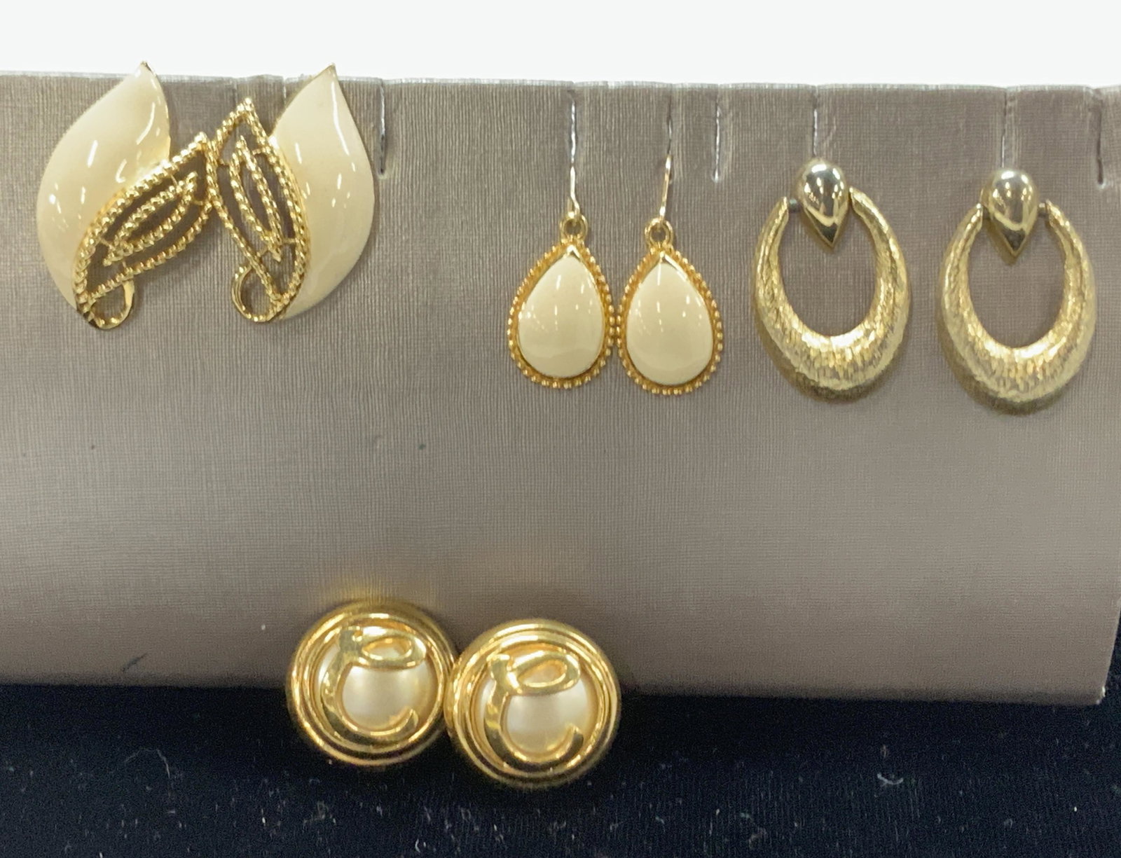 4pairs Earrings, Trifari Goldtone Earrings, more (1 of 7)