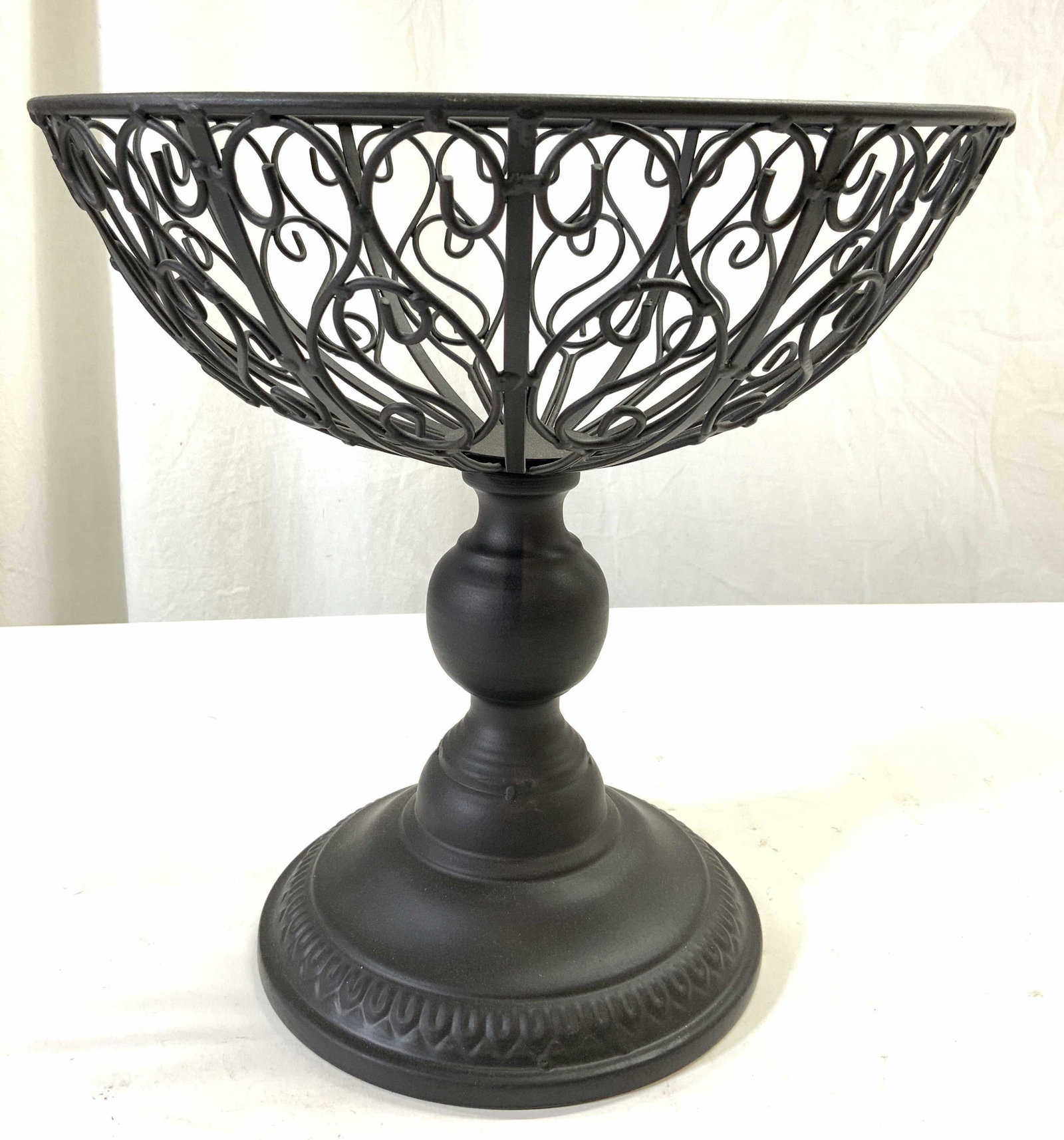Metal Pedestal Bowl Centerpiece Fruit Bowl (1 of 7)