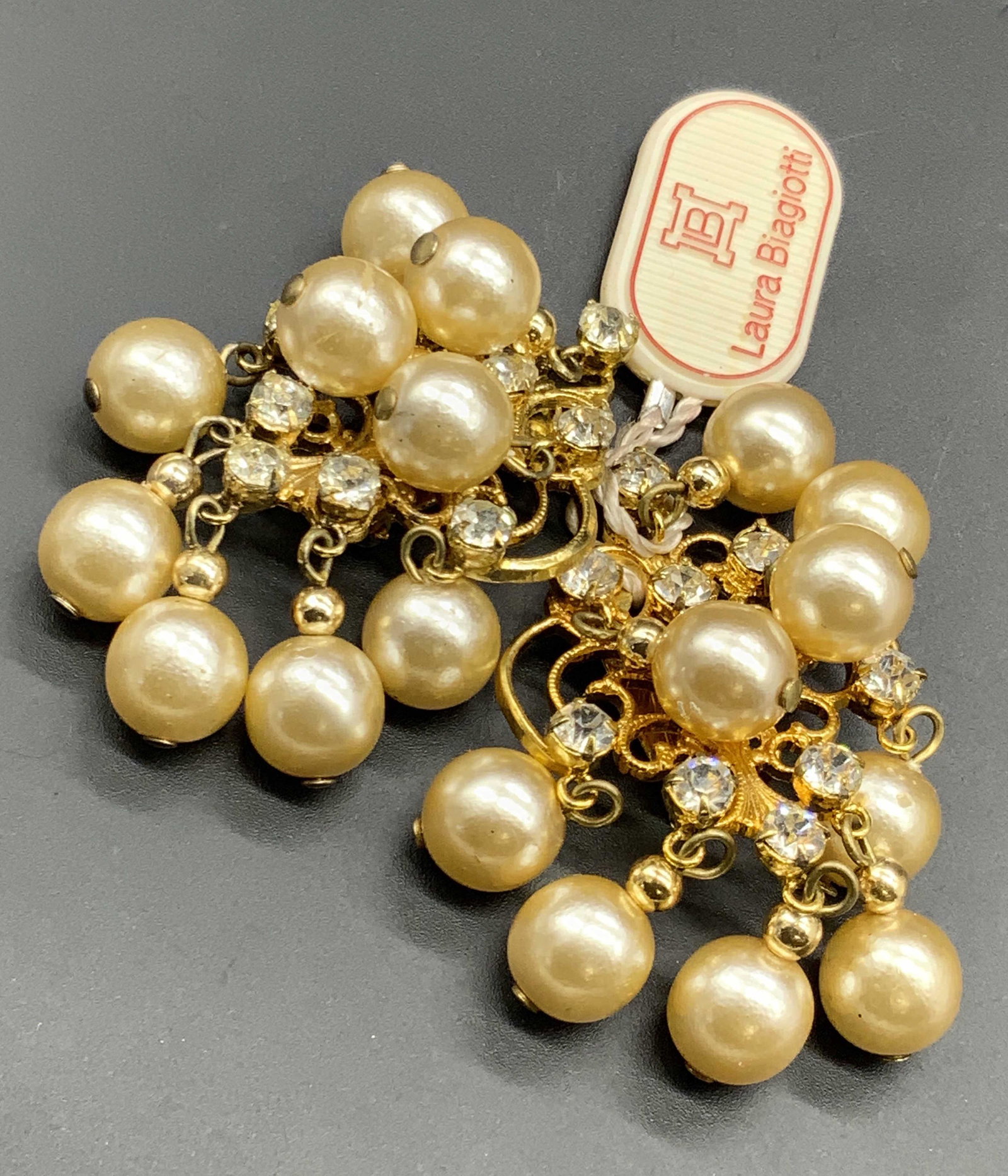 LAURA BIAGIOTTI NWT Italian Pearlescent Earrings (1 of 8)