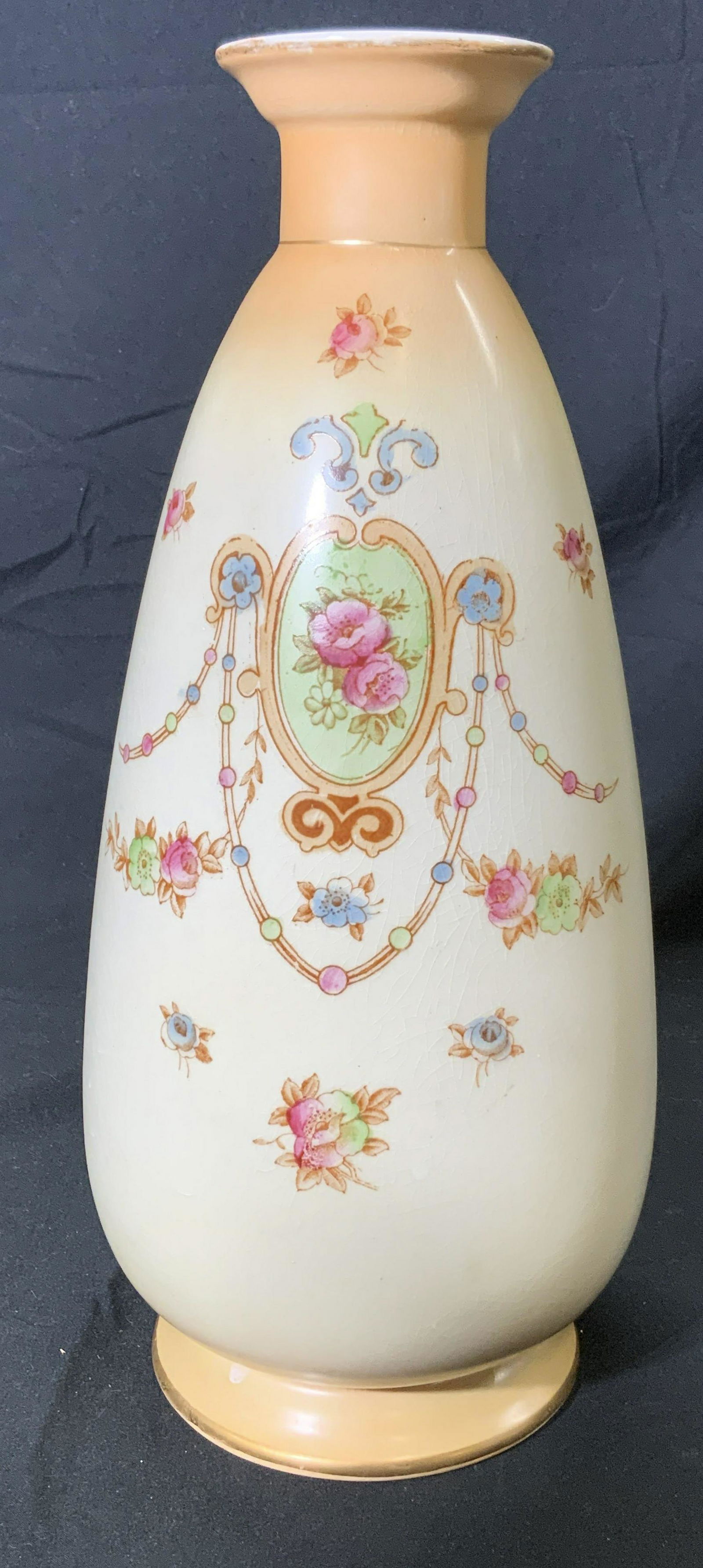 CROWN DEVON Vintage Floral Ceramic Vase (1 of 5)