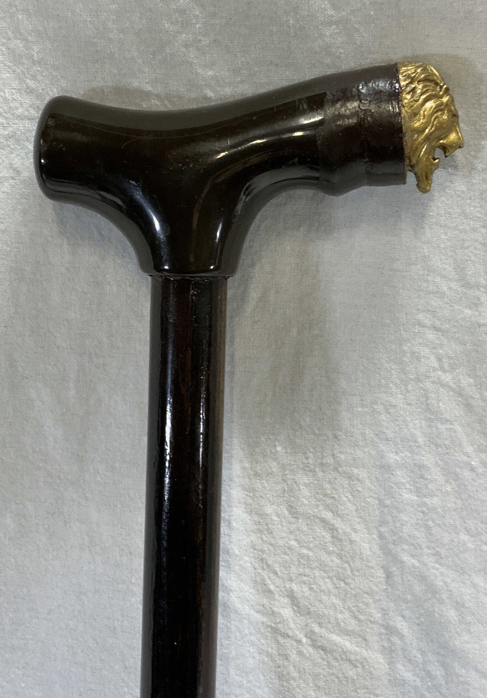 Lion Head Wooden Walking Cane (1 of 7)