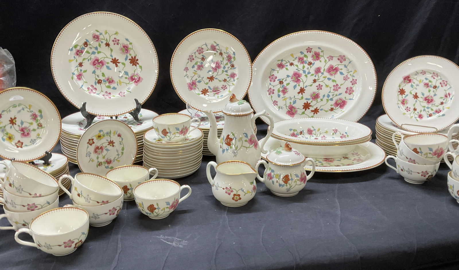 Royal Worcester, Astley Bone China Set 92pc.: Royal Worcester, Astley Bone China Set, Made in England. 14 Dinner Plates, measures approx 10.75 inches, 14 Luncheon plates, 14 Salad / dessert plates, 14 Bread & butter plates, 14 teacup & Saucers, 2