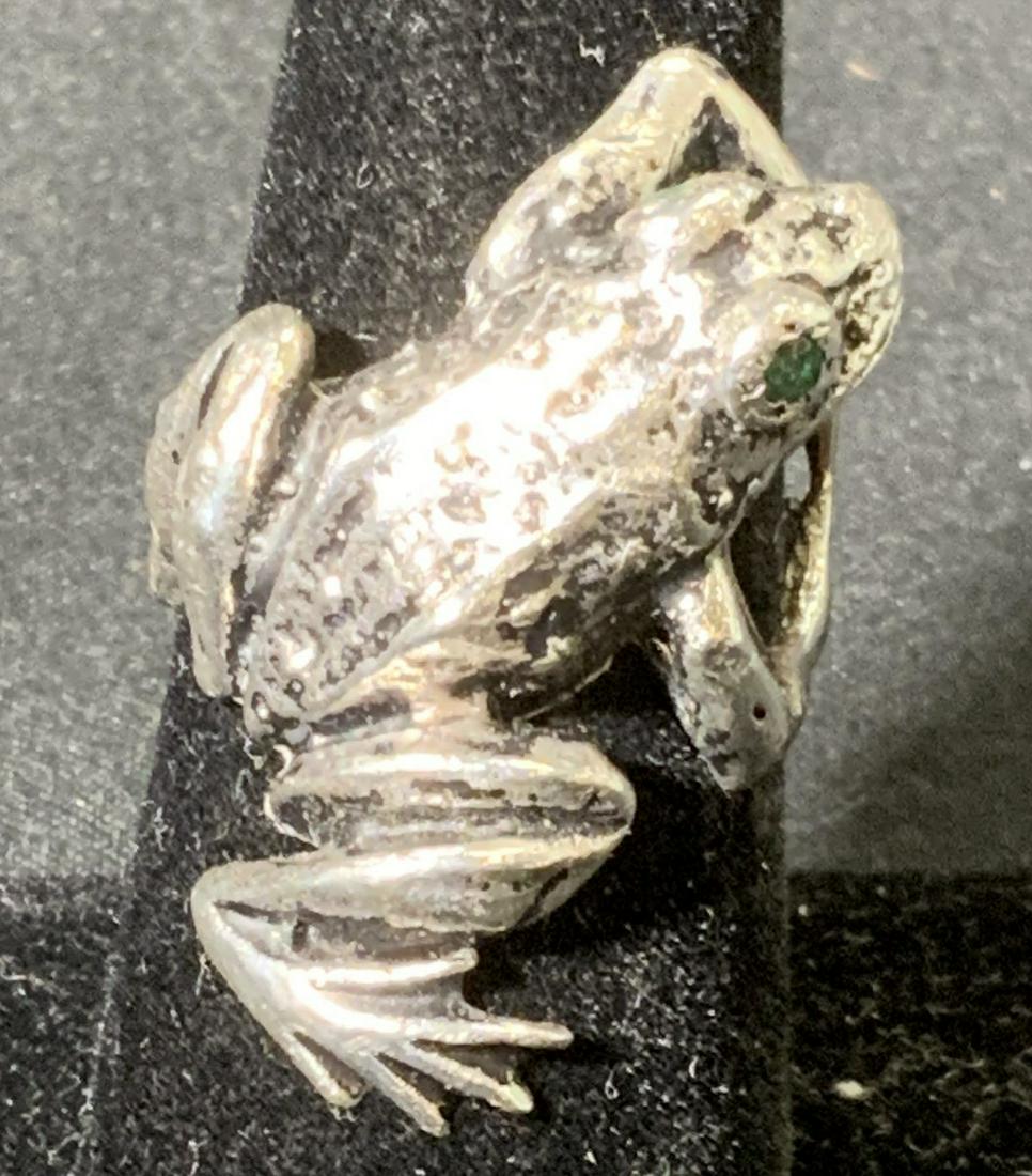 Vintage Silver Tone Frog Ring (1 of 4)