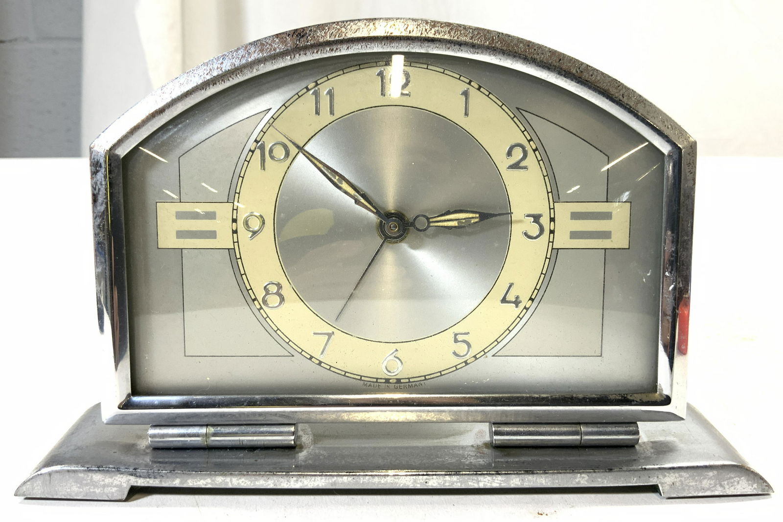 Vintage Hinged Art Deco Mantel Clock GERMANY (1 of 8)