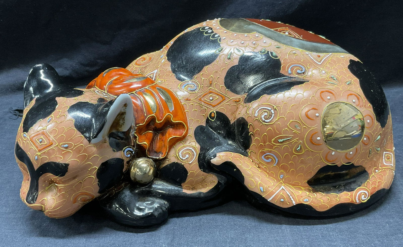 Porcelain Sleeping Cat Figural, Asian Style (1 of 7)