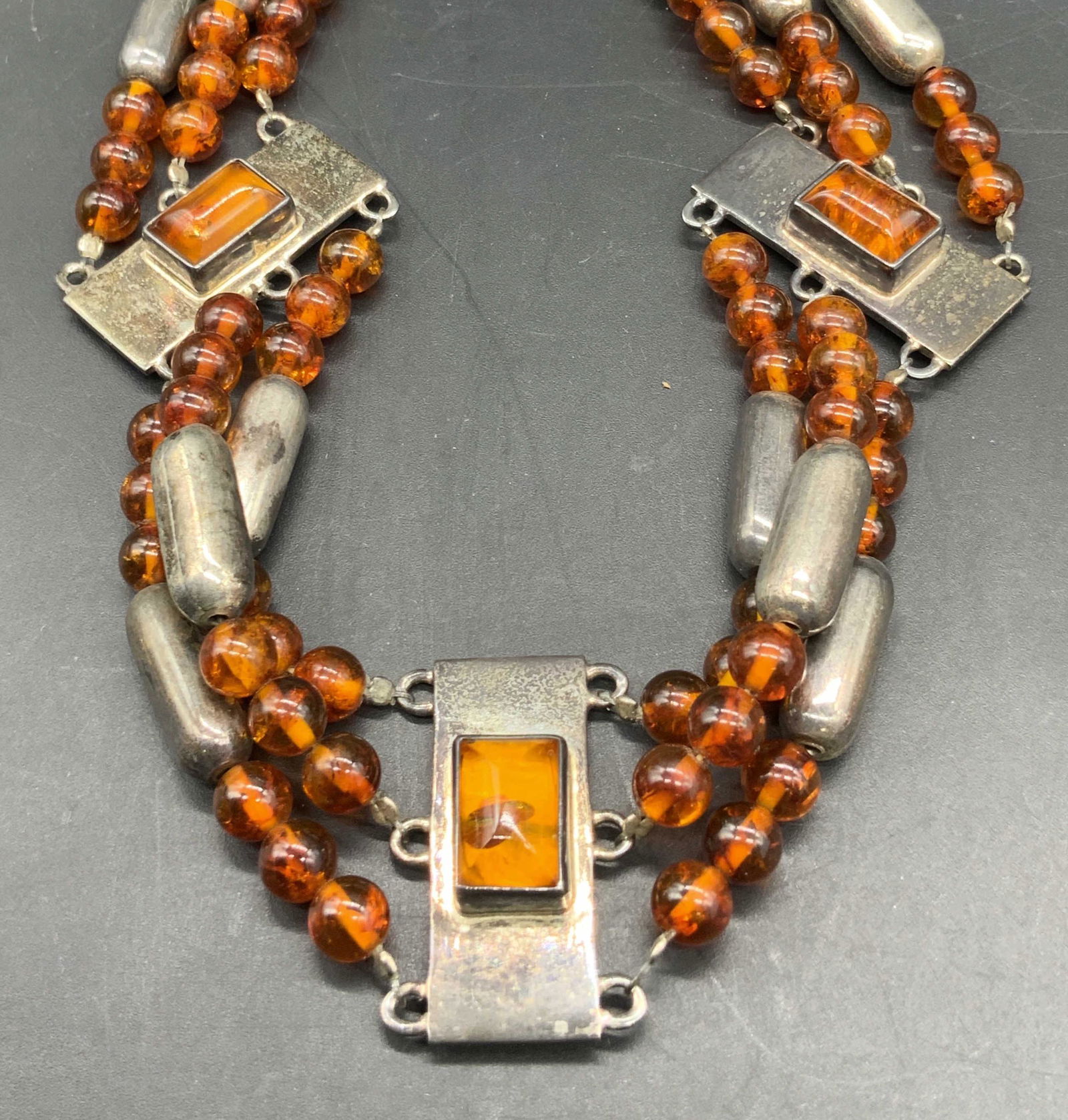 DESCORCIA Sterling Silver & Amber Choker Necklace (1 of 16)
