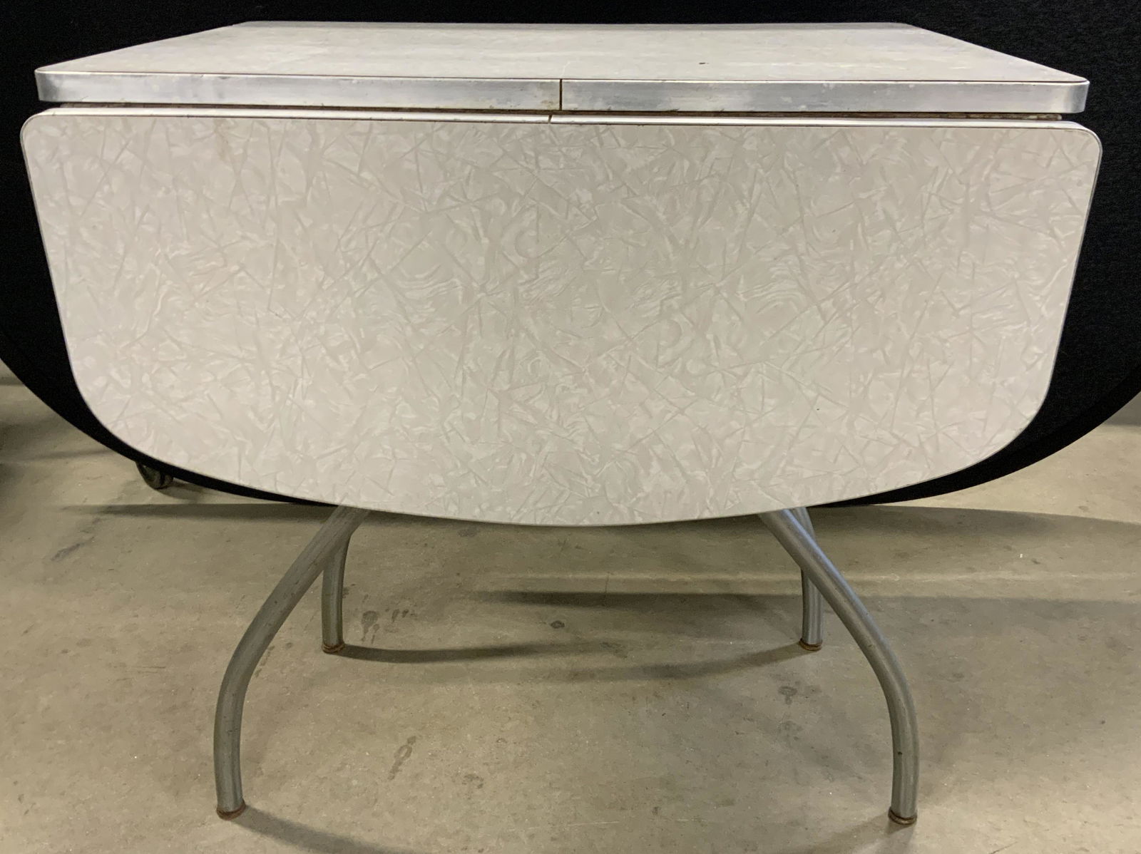 Vintage metal drop leaf cheap table