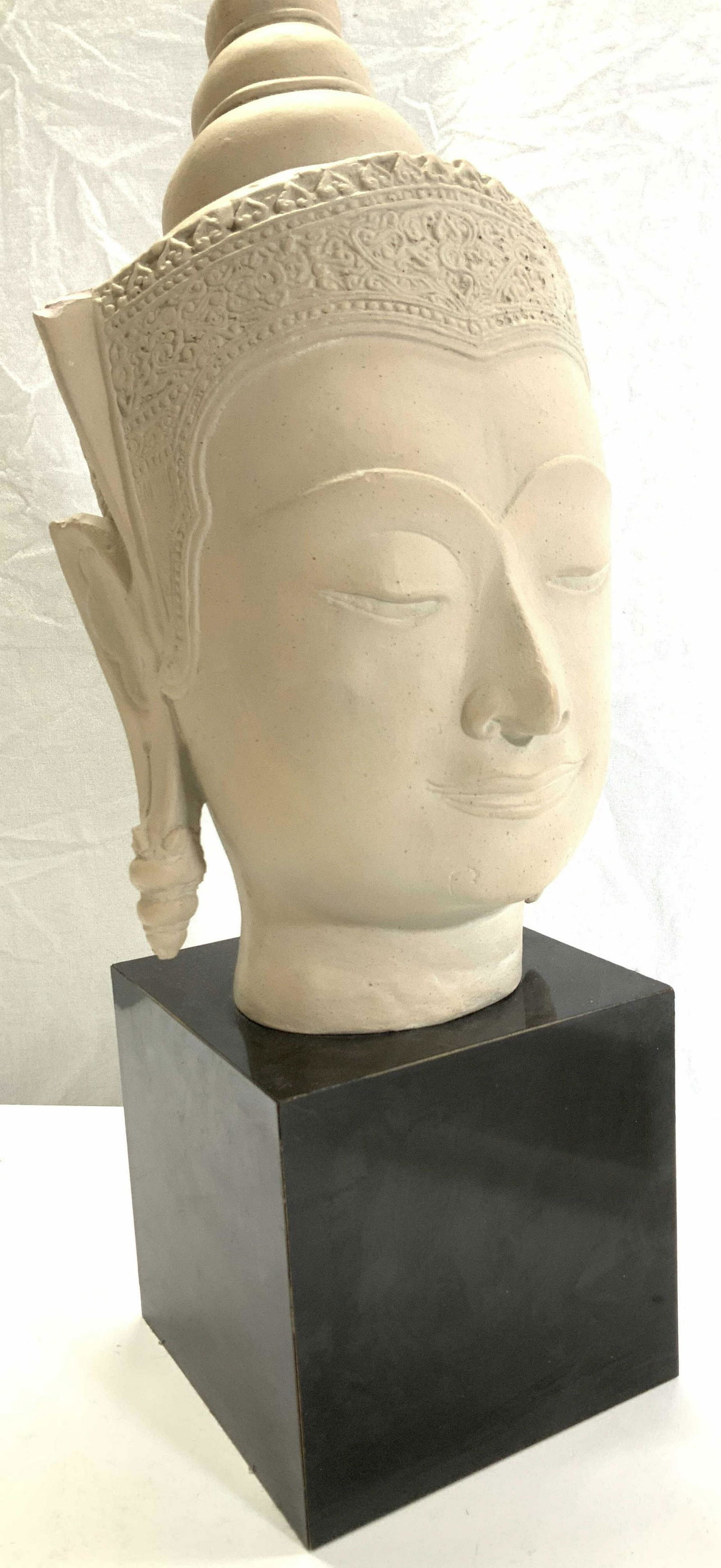 Austin Prod. Inc Plaster BUDDHA Sculpture on Base (1 of 6)