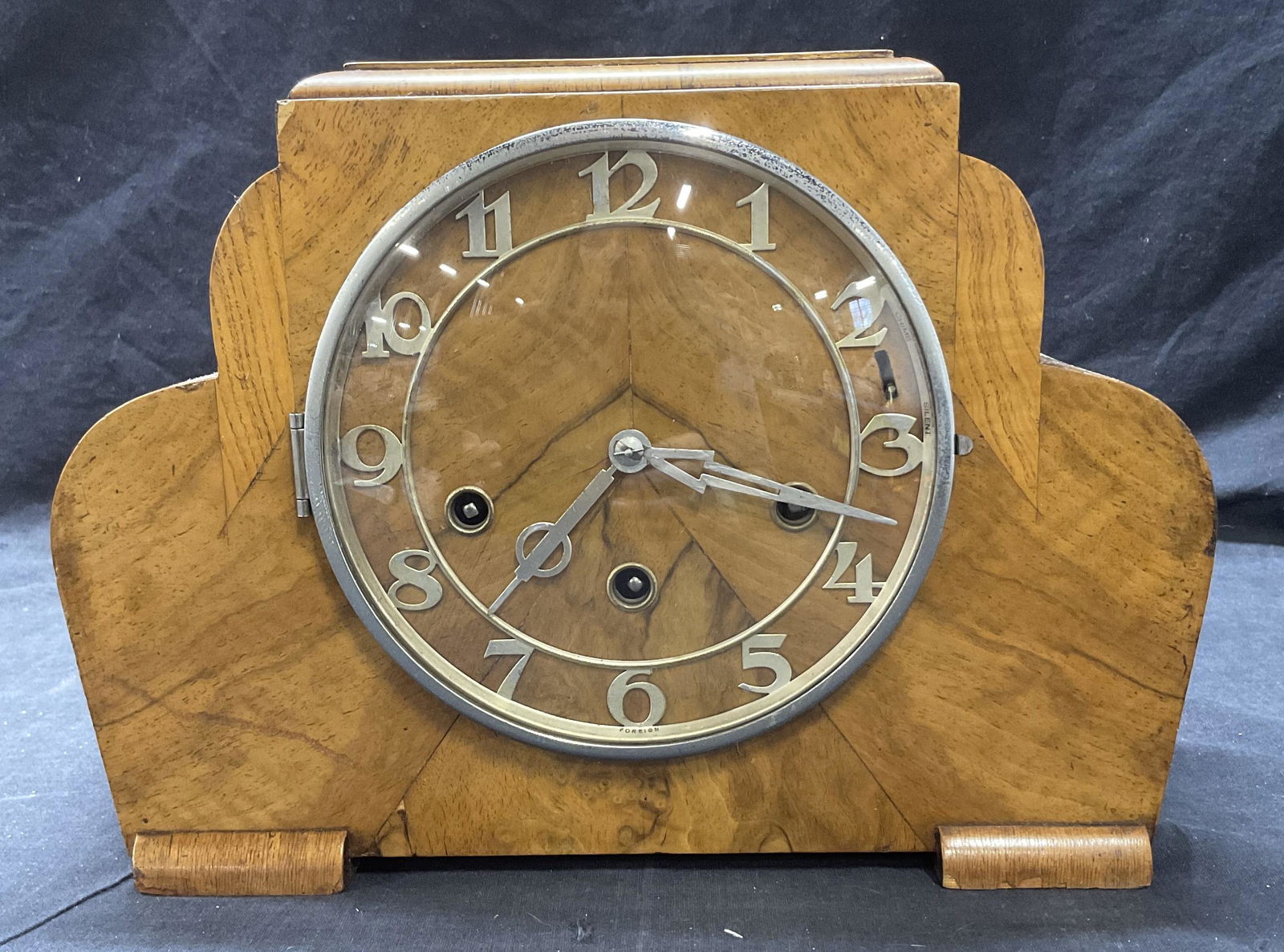 Art Deco FOREIGN Wooden Mantel Clock (1 of 9)