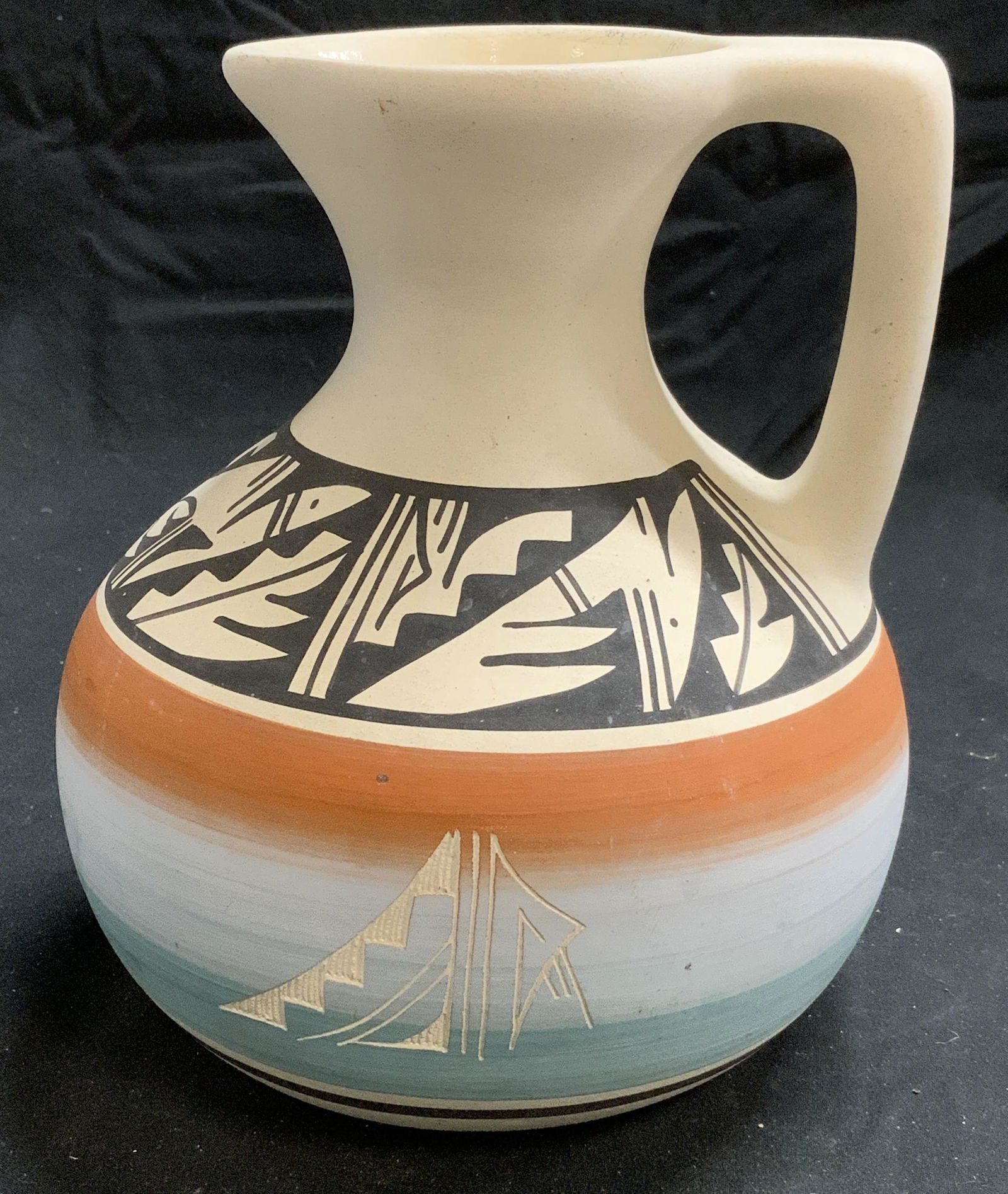 Signed NAVAJO POTTERY Jug, Native American Pottery (1 of 6)