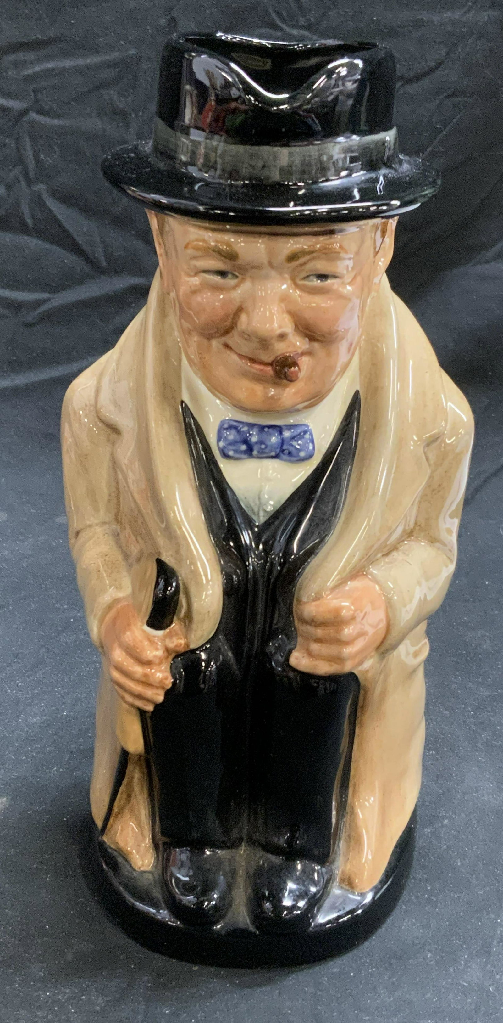 ROYAL DOULTON Winston Churchill Jug: Royal DOULTON Character Toby Winston Churchill jug. Trademarked to underside. In good condition. Measures approx. 4.5 x 5.25 x 9 inches. Royal DOULTON, royal DOULTON jug, Winston Churchill, Winston Ch