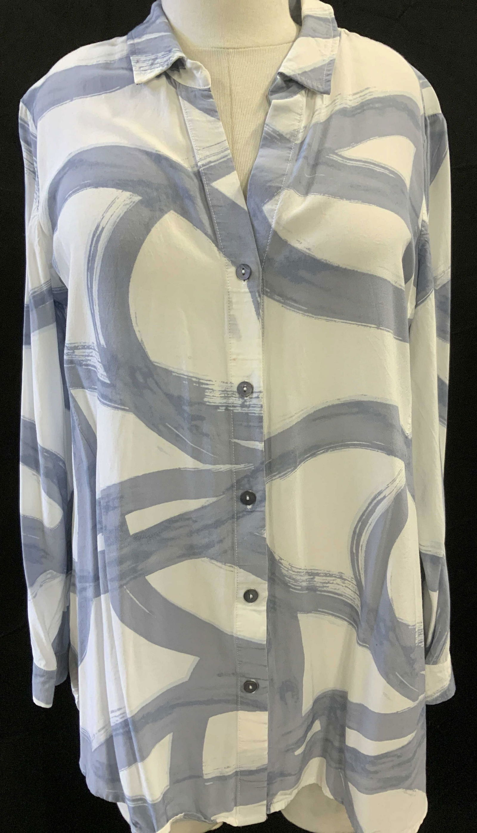 Nic + Zoe White Button Down Shirt, size M (1 of 6)