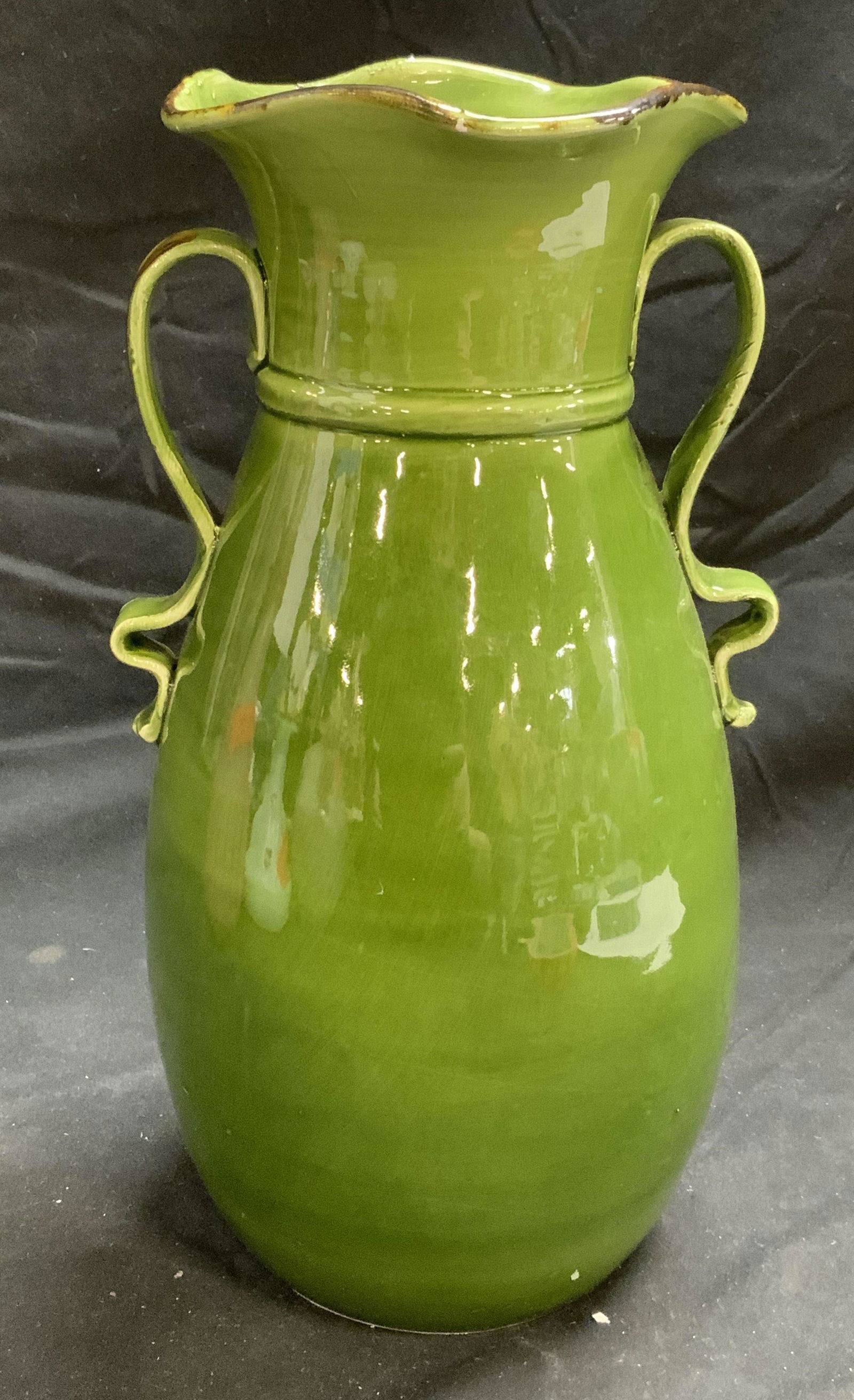 Vintage Green Ceramic Ruffle Rim Vase ITALY (1 of 6)