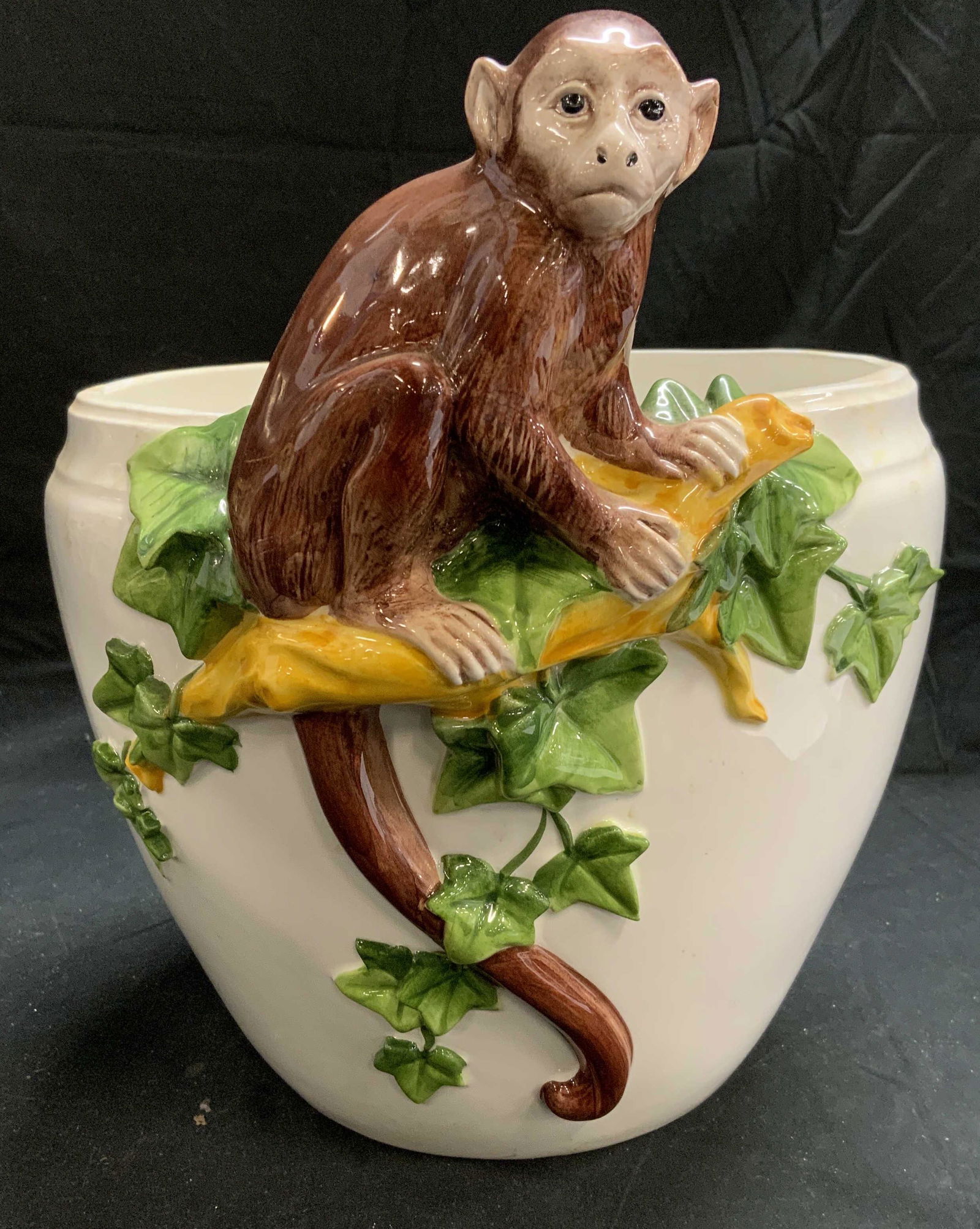 GROSSELLE Hand Painted Ceramic Monkey Planter Italy (1 of 9)