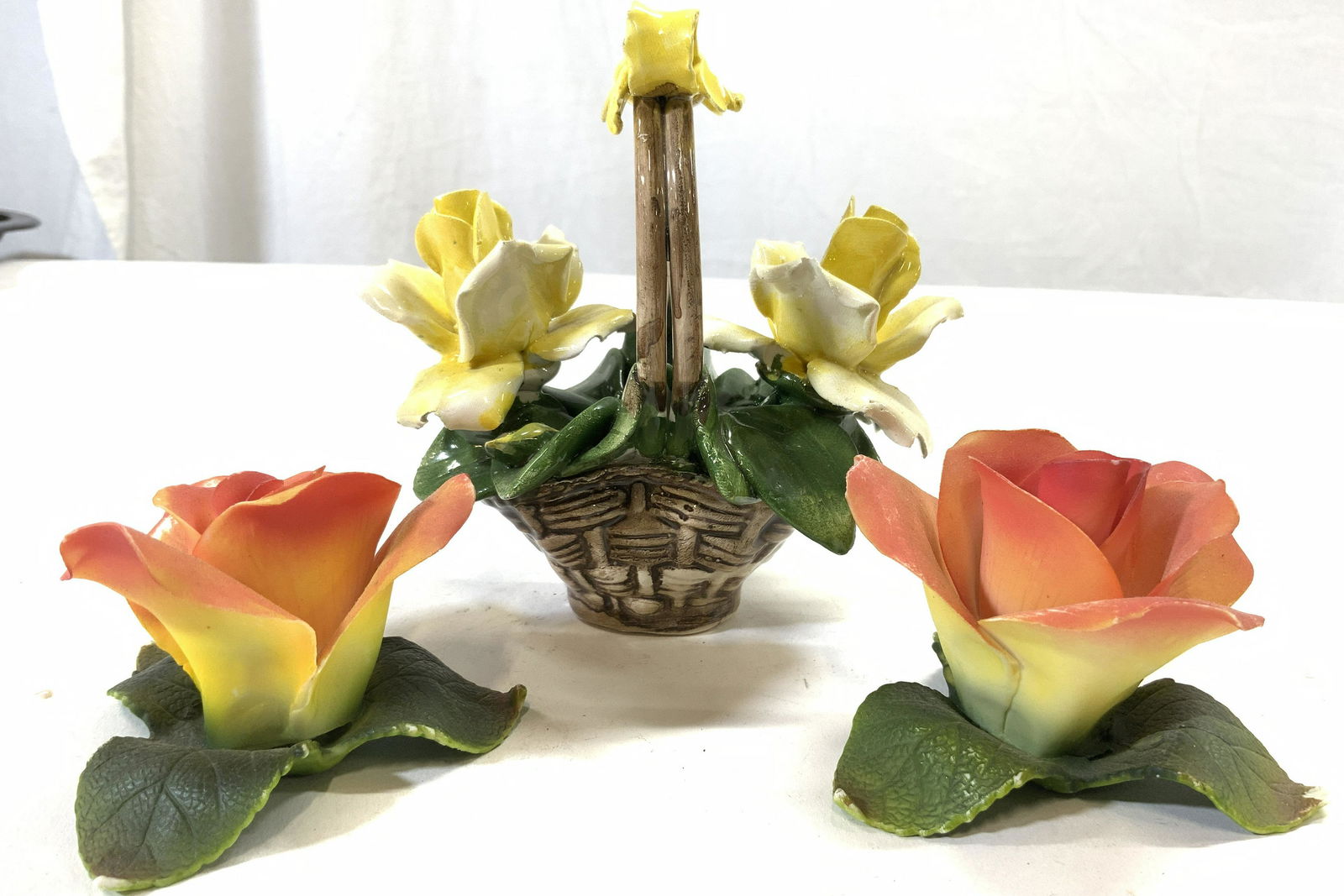 3 Porcelain Floral Table Decor CAPODIMONTE, more (1 of 8)