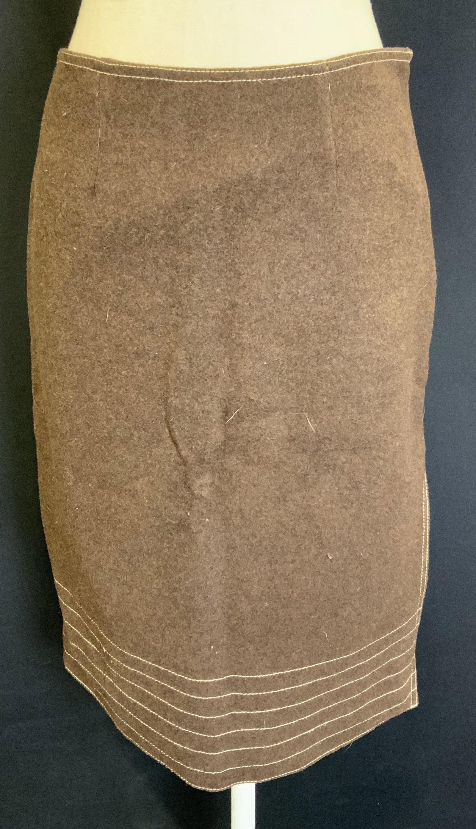 OHALLORAN Brown Wool Pencil Skirt: OHALLORAN brown wool pencil skirt. Size 4. Gently worn. OHALLORAN, OHALLORAN skirt, ladies designer skirt, ladies designer fashion, ladies brown skirt, ladies wool skirt, ladies midi skirt, ladies pen