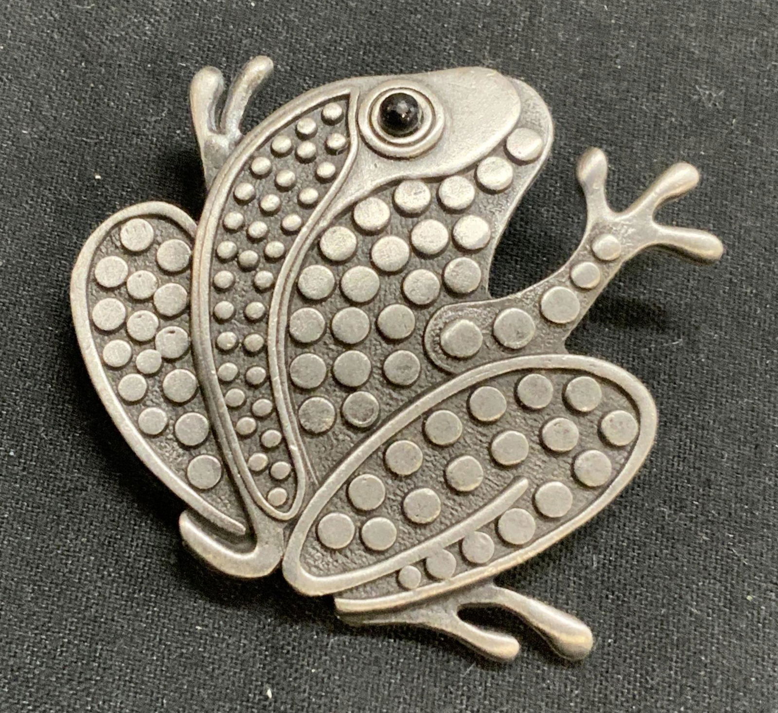 DARLENE Silver Tone Frog Brooch, Jewelry (1 of 6)