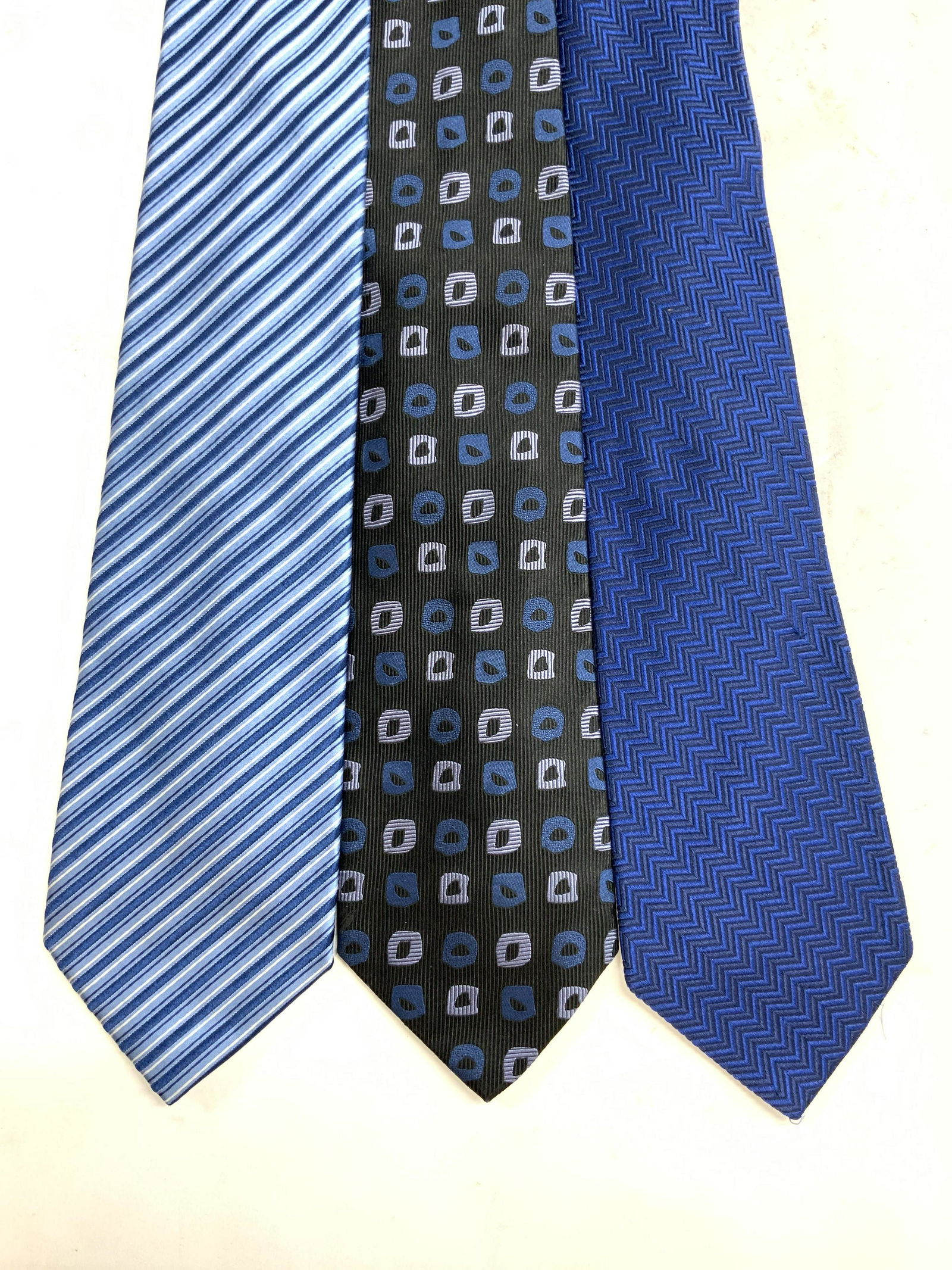 CHARVET Lot 3 Assorted Neckties FRANCE (1 of 6)