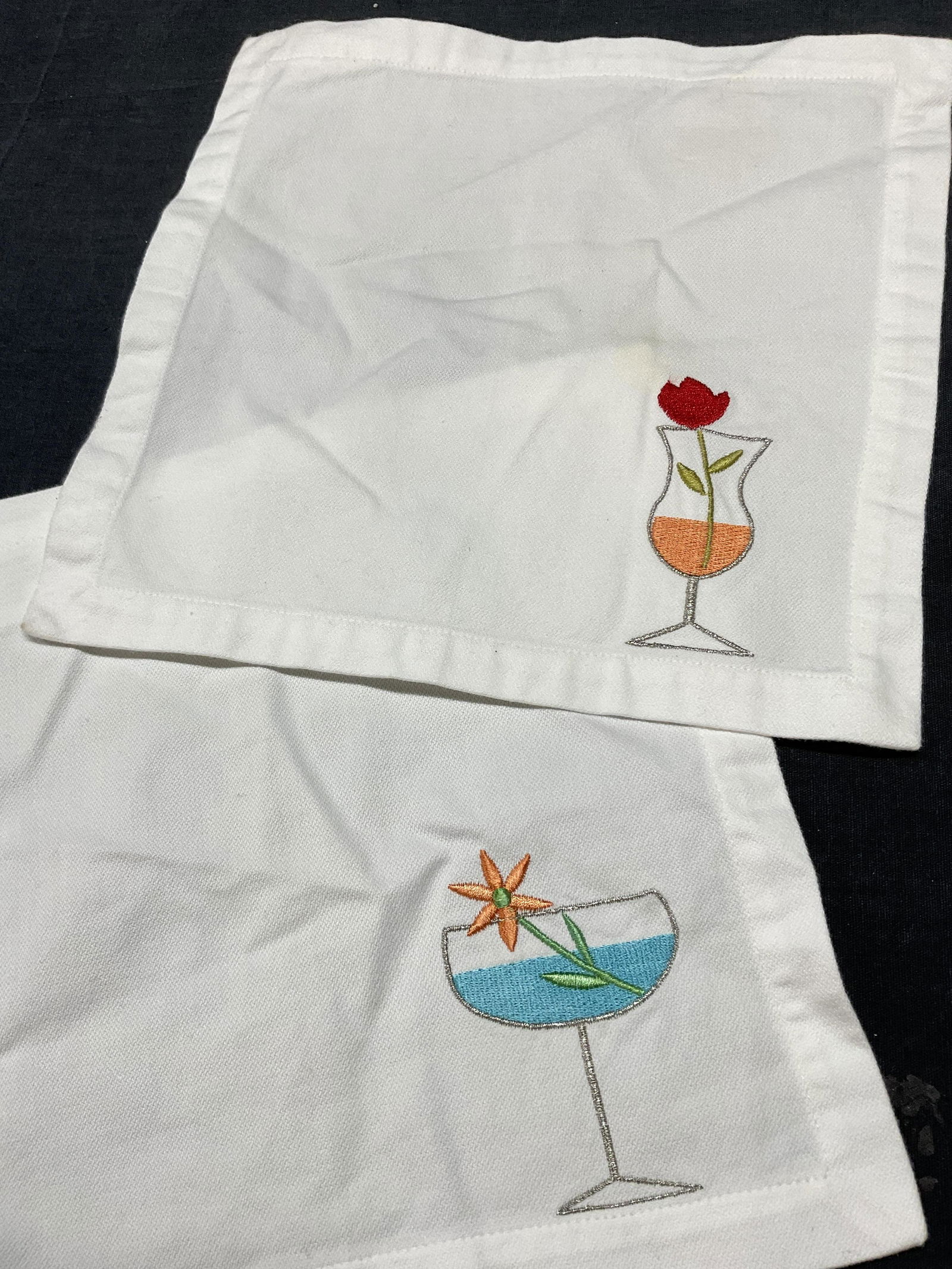 Lot 6 CRATE & BARREL Cotton Cocktail Napkins (1 of 6)