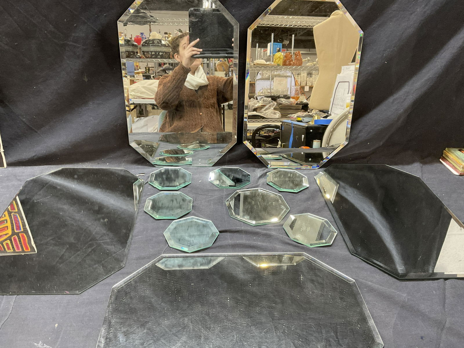 Lot 12 Angled Mirrors, Wall / Craft Wares (1 of 6)