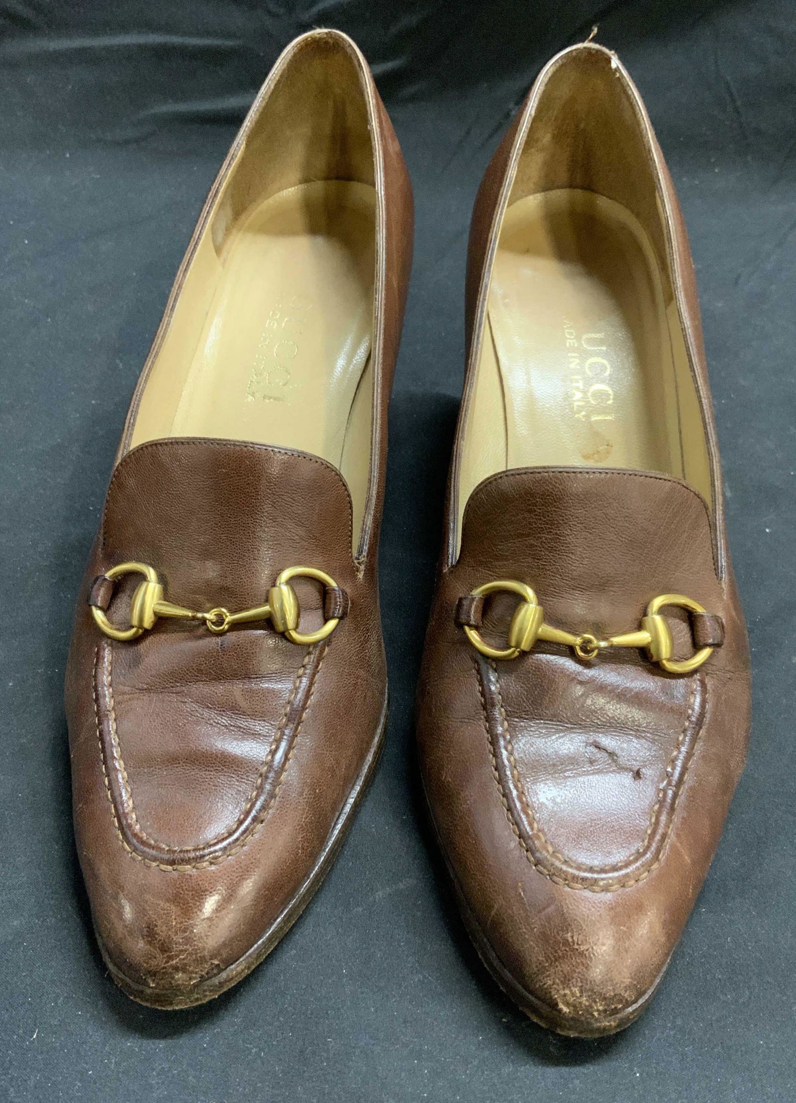 GUCCI Brown Leather Heeled Loafers (1 of 6)
