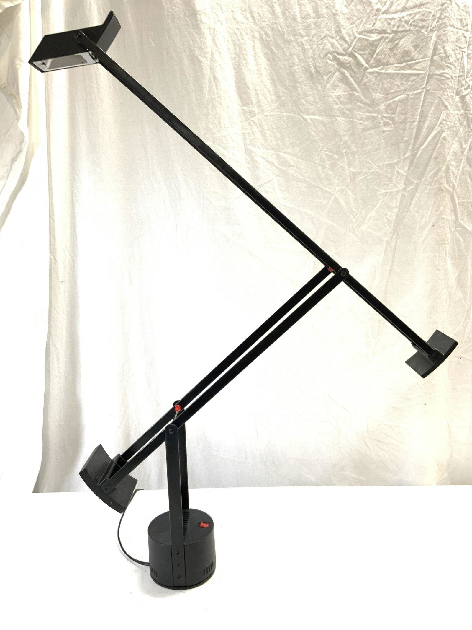RICHARD SAPPER ARTEMIDE TIZIO 35 Task Lamp (1 of 9)