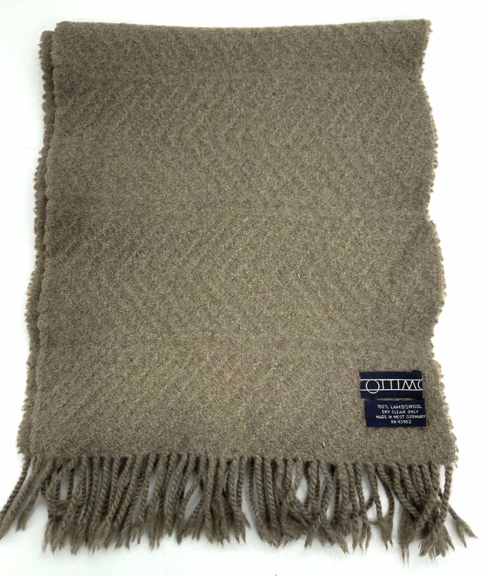 OTTIMO 100% LambsWool Fringe Scarf, Germany (1 of 6)
