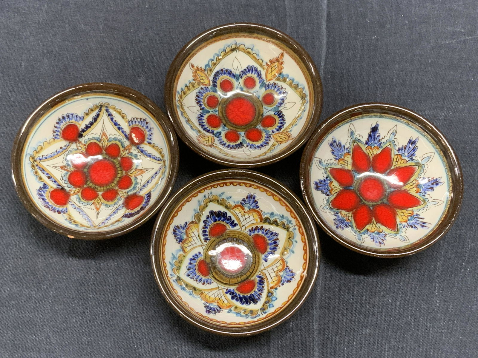 Lot of 4 Signed Ceramic Trinket Bowls (1 of 5)
