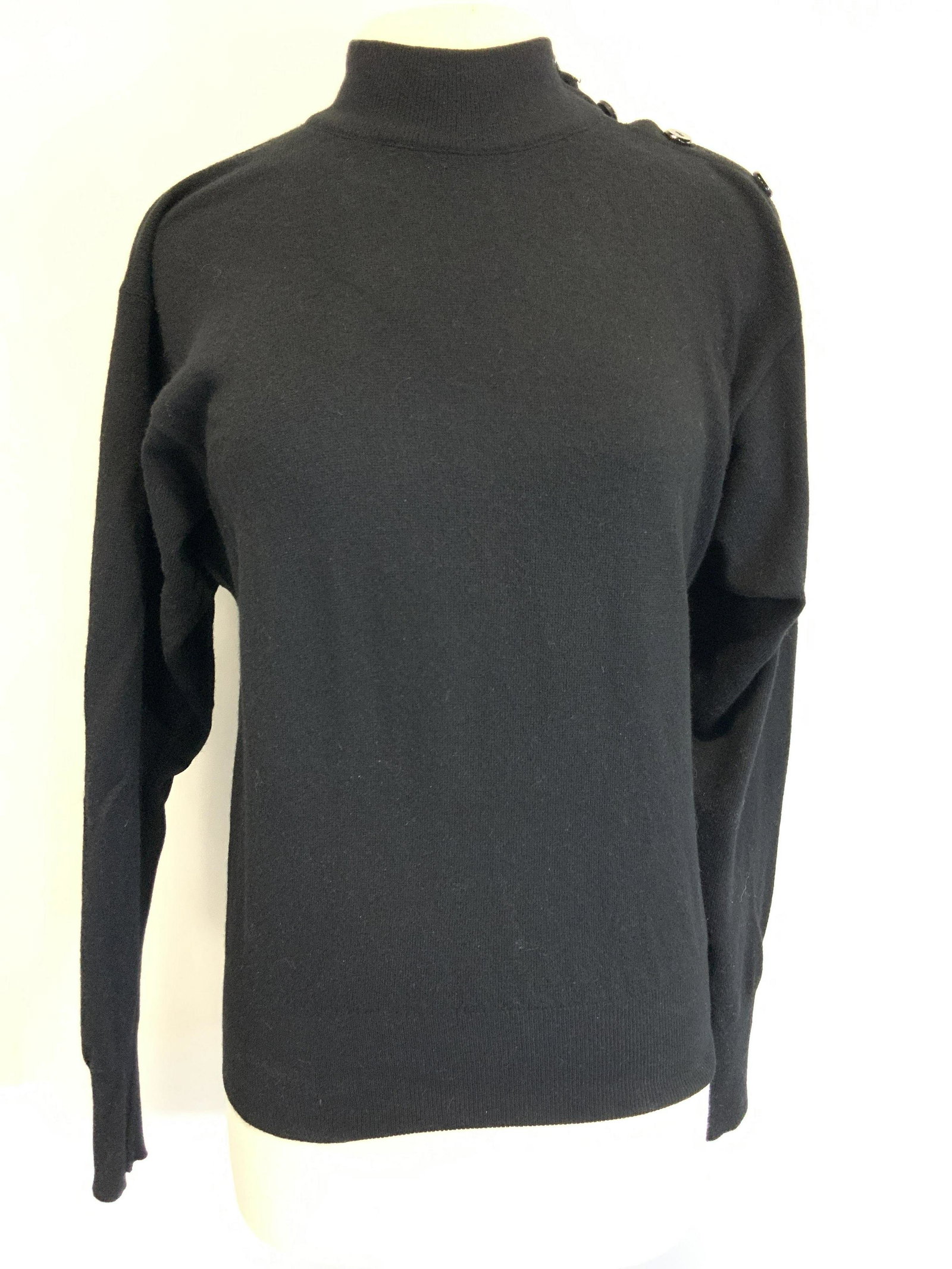 GLORIA SACHS Bergdorf Goodman Cashmere Sweater: Black toned turtle neck sweater with tapered waist and sleeves. Marked Gloria SACHS Bergdorf Goodman, 100% Cashmere, size medium. Neck has buttons up the side. Sleeves are approximately 24 inches long