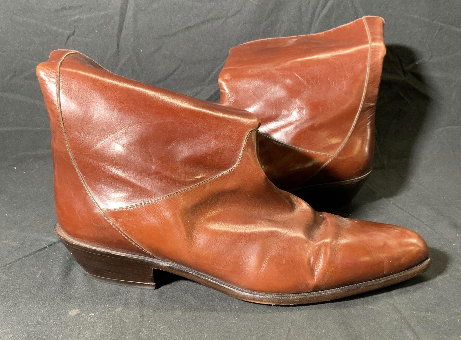 SUSAN BENNIS/WARREN EDWARDS Leather Boots: Susan BENNIS/Warren Edwards brown leather slip on boots. Mens size 10.5. Some wear consistent with use. Susan BENNIS Warren Edwards, mens boots, mens slip on boots, mens leather boots, mens brown boot