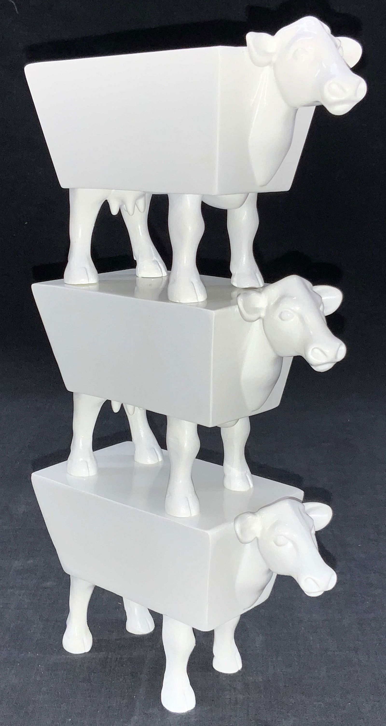 3 DAVID VAN NESS White Stacking Cow Sculptures (1 of 7)