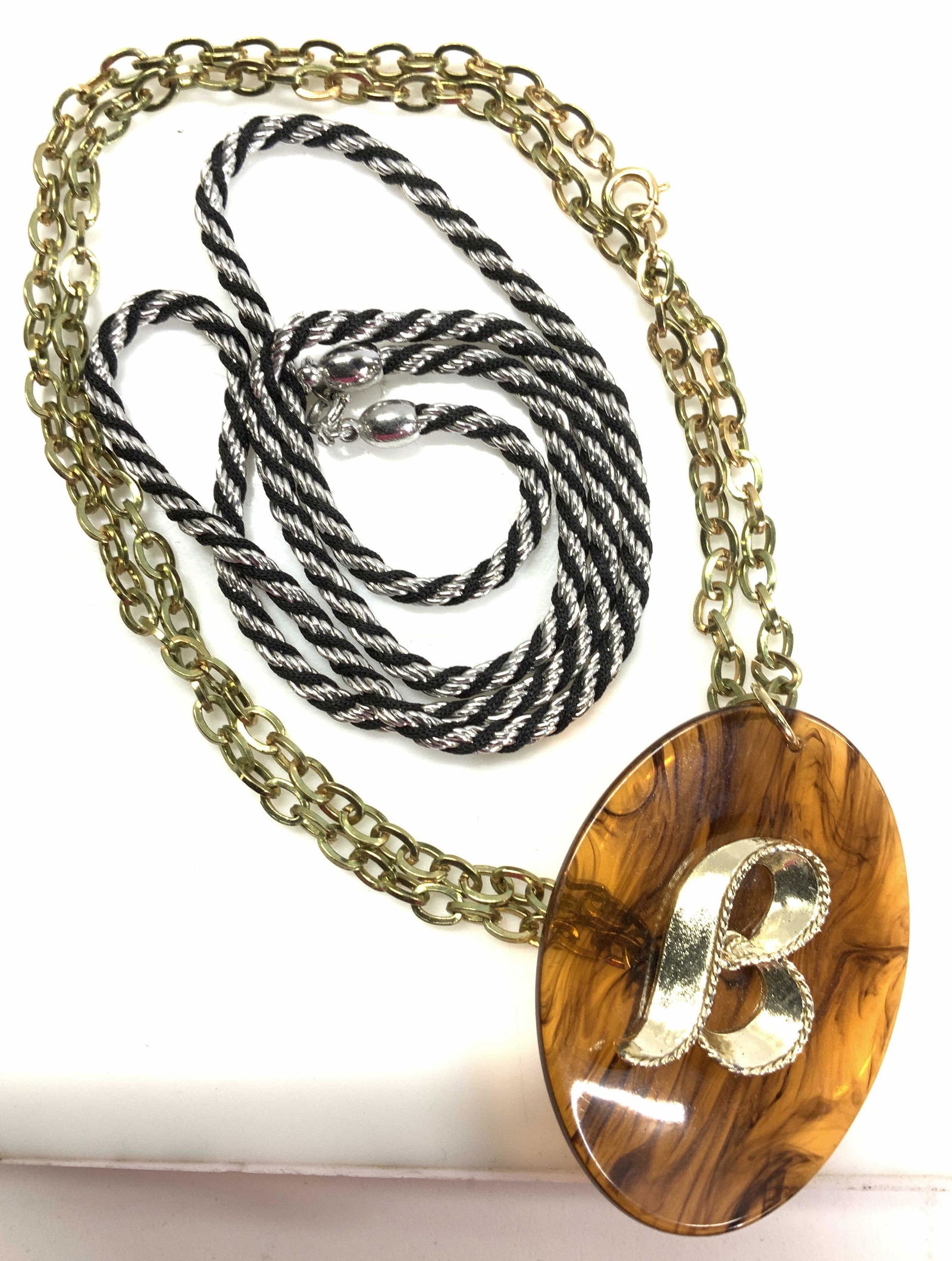 Lot 2 Fashion Necklces, Trifari (1 of 6)